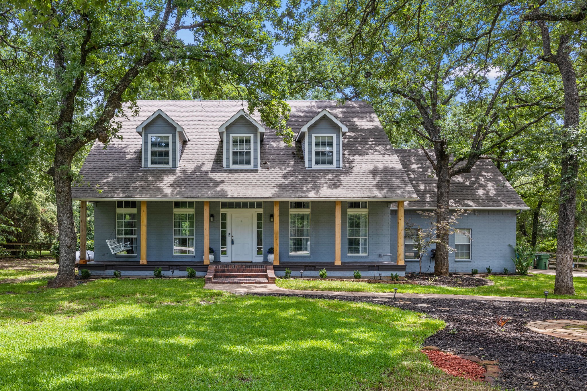 711 Majestic Oaks Drive