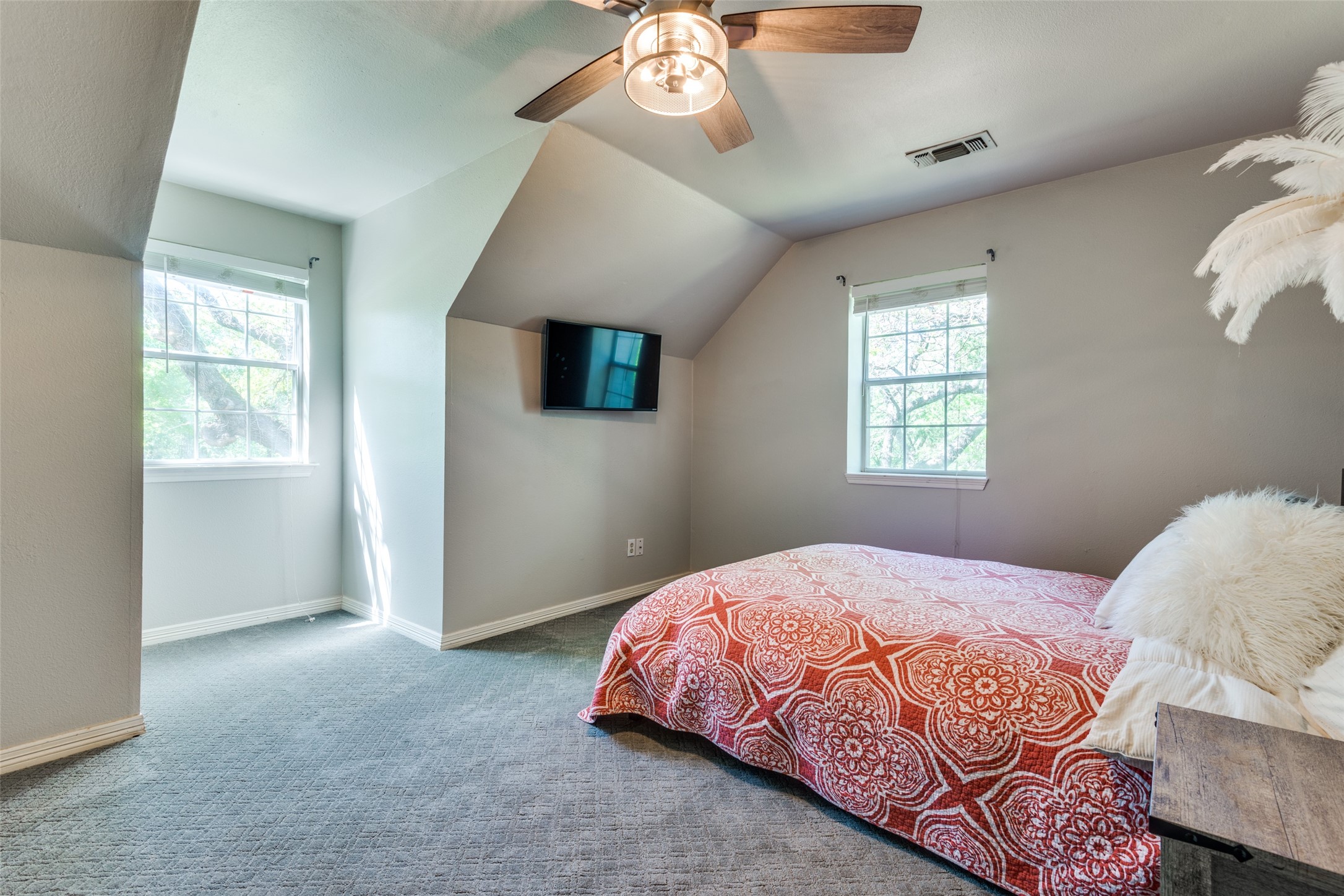 711 Majestic Oaks Drive