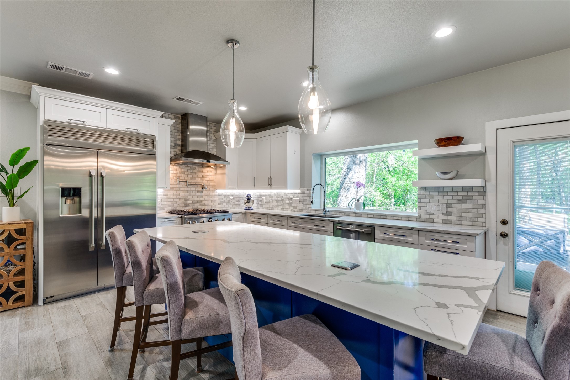 711 Majestic Oaks Drive