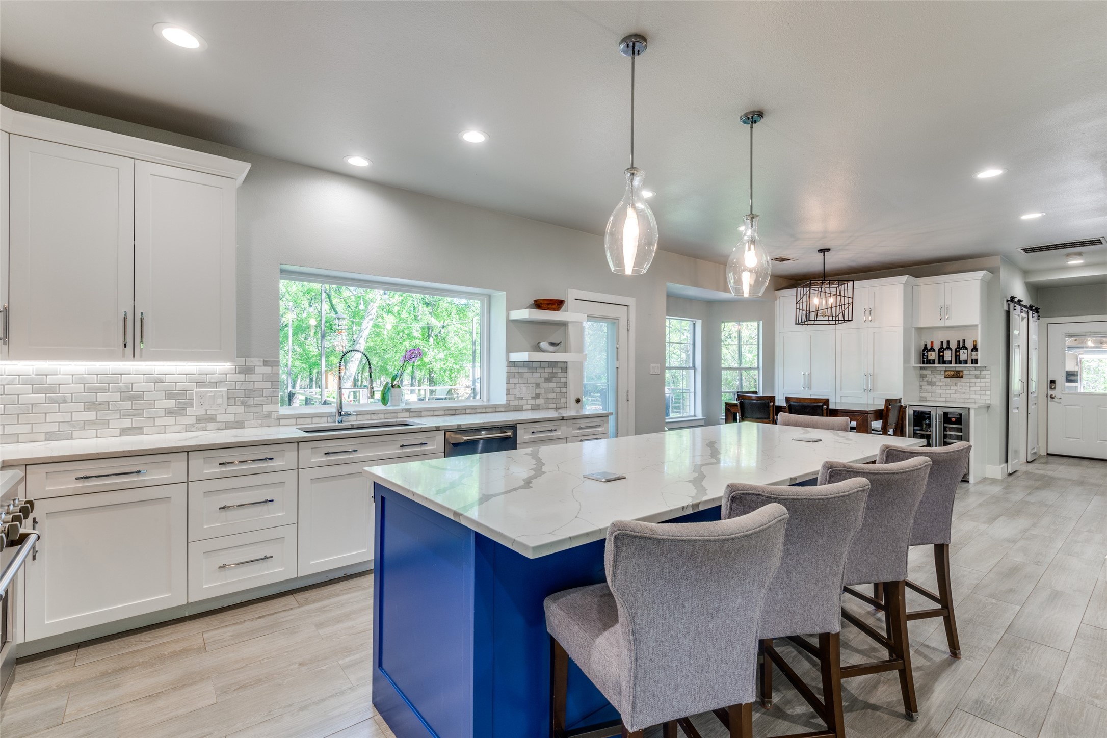 711 Majestic Oaks Drive