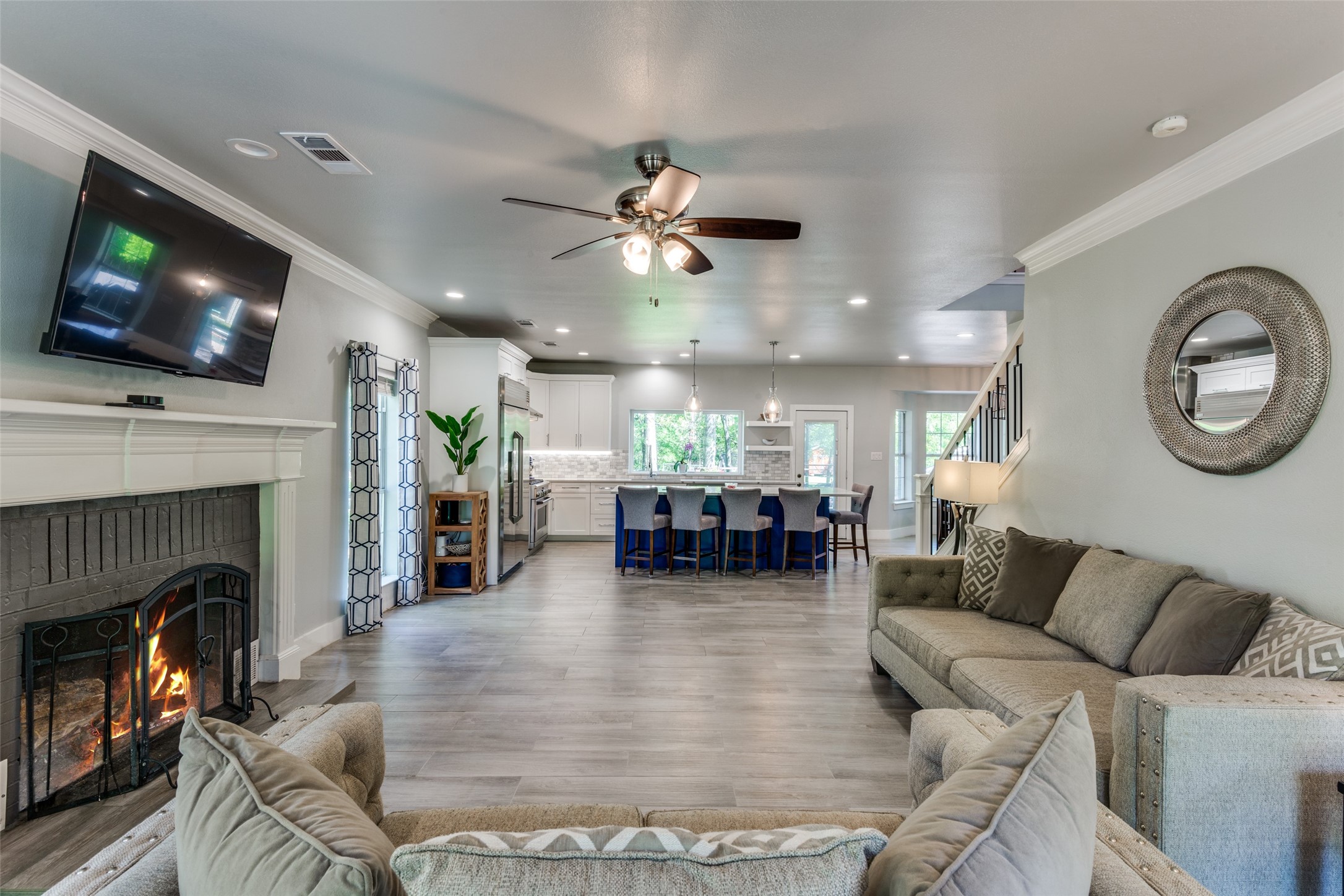 711 Majestic Oaks Drive