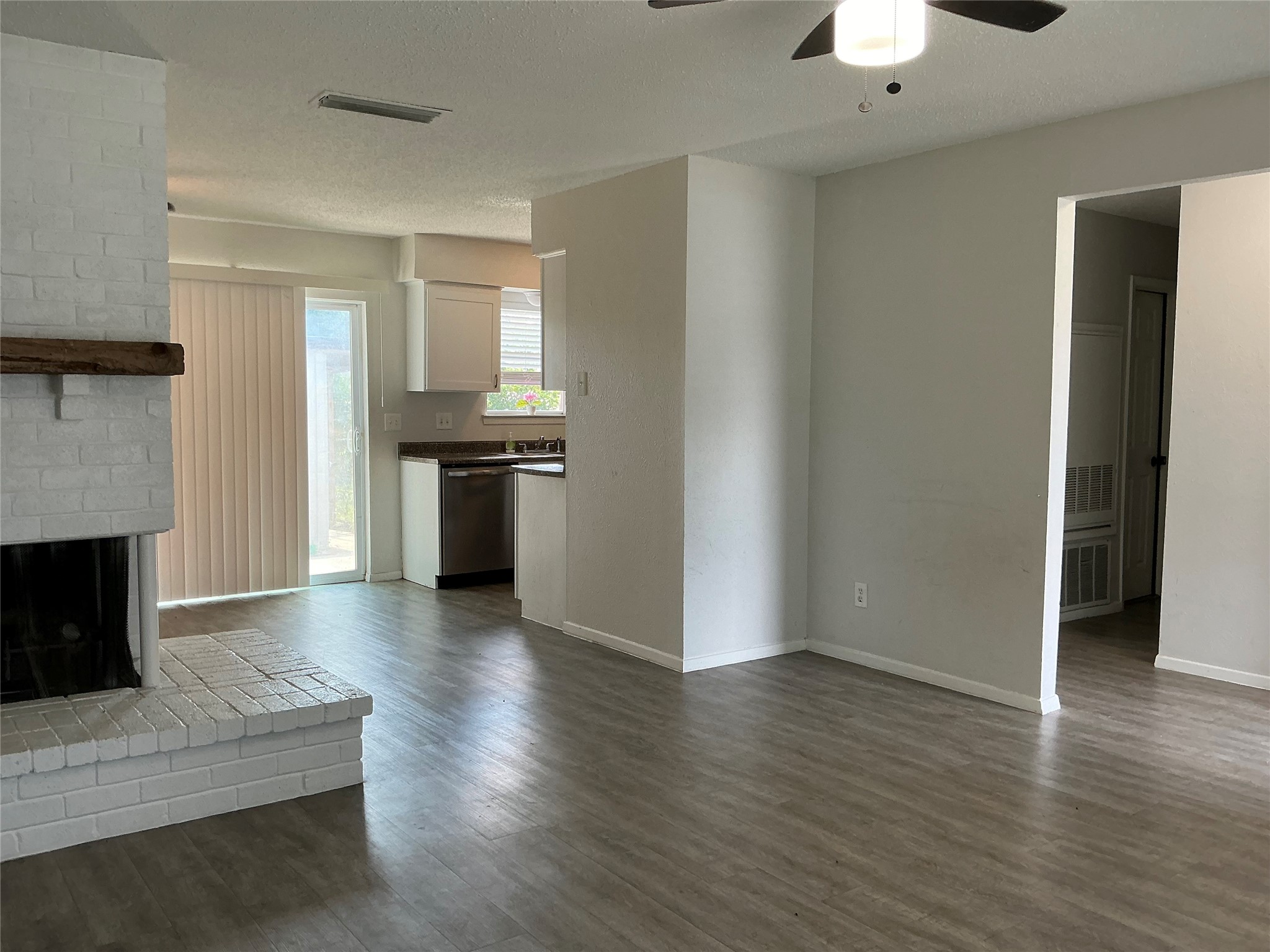 904 Valley View Drive