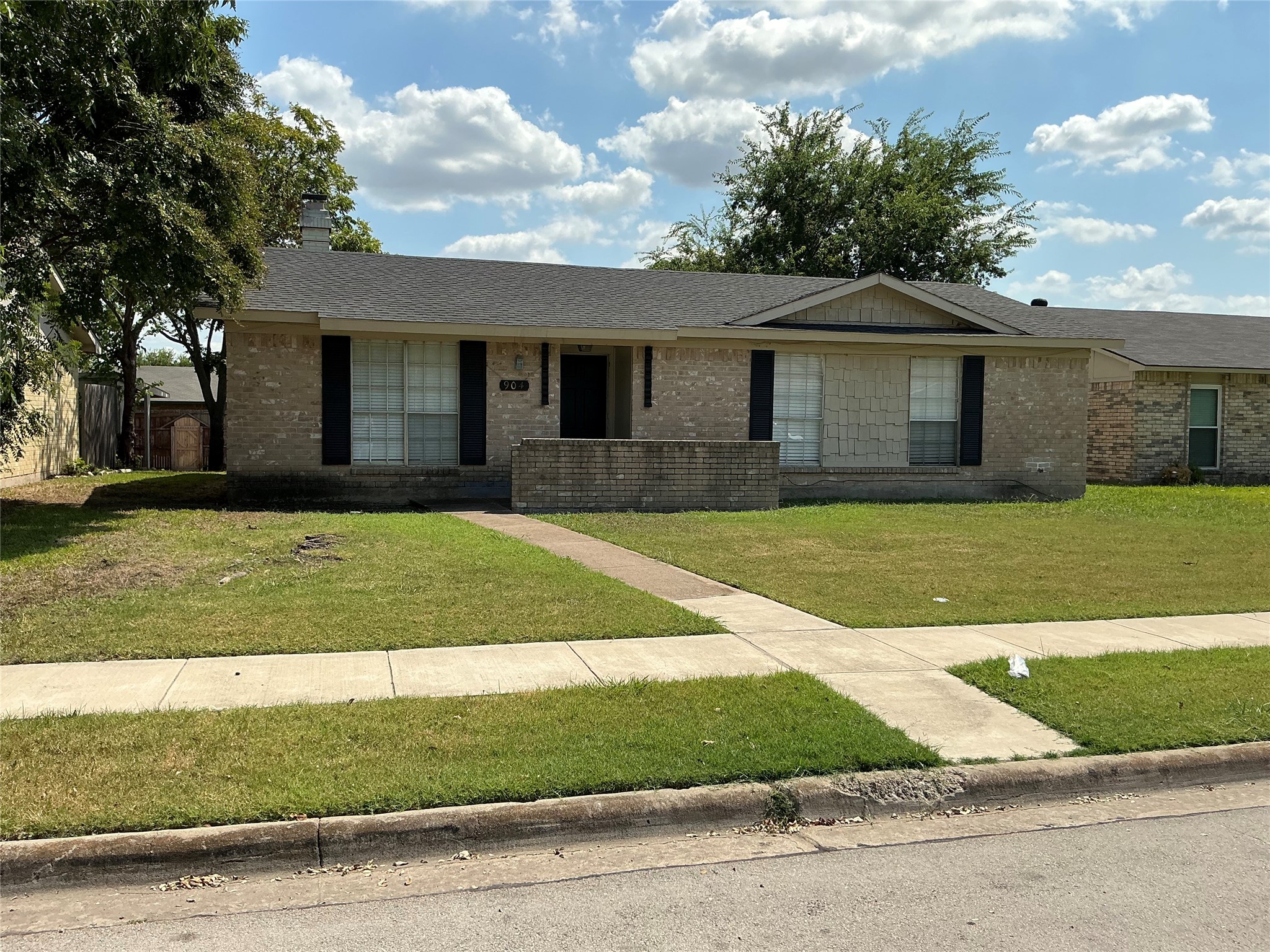 904 Valley View Drive