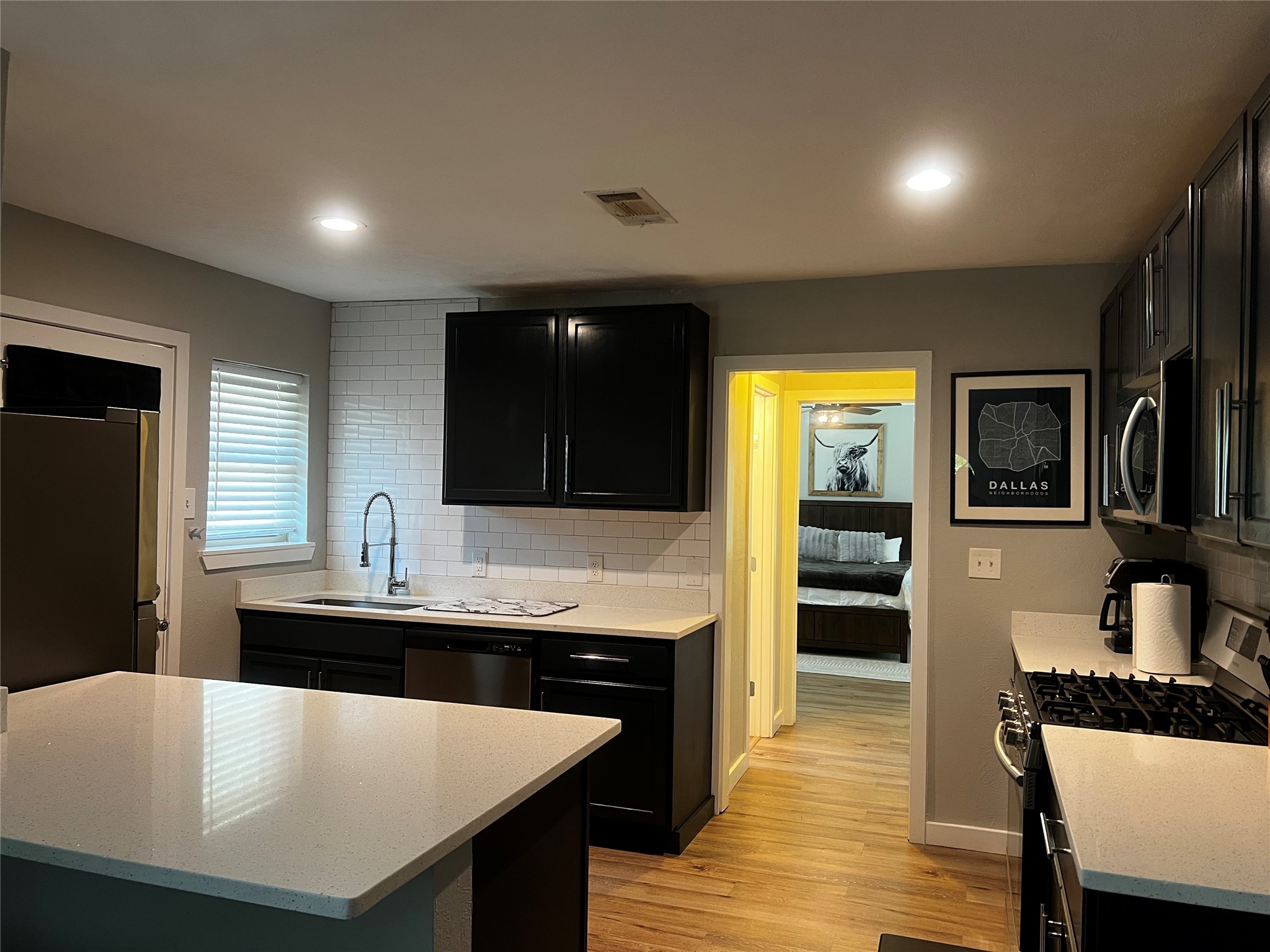 408 N Oak Cliff Boulevard