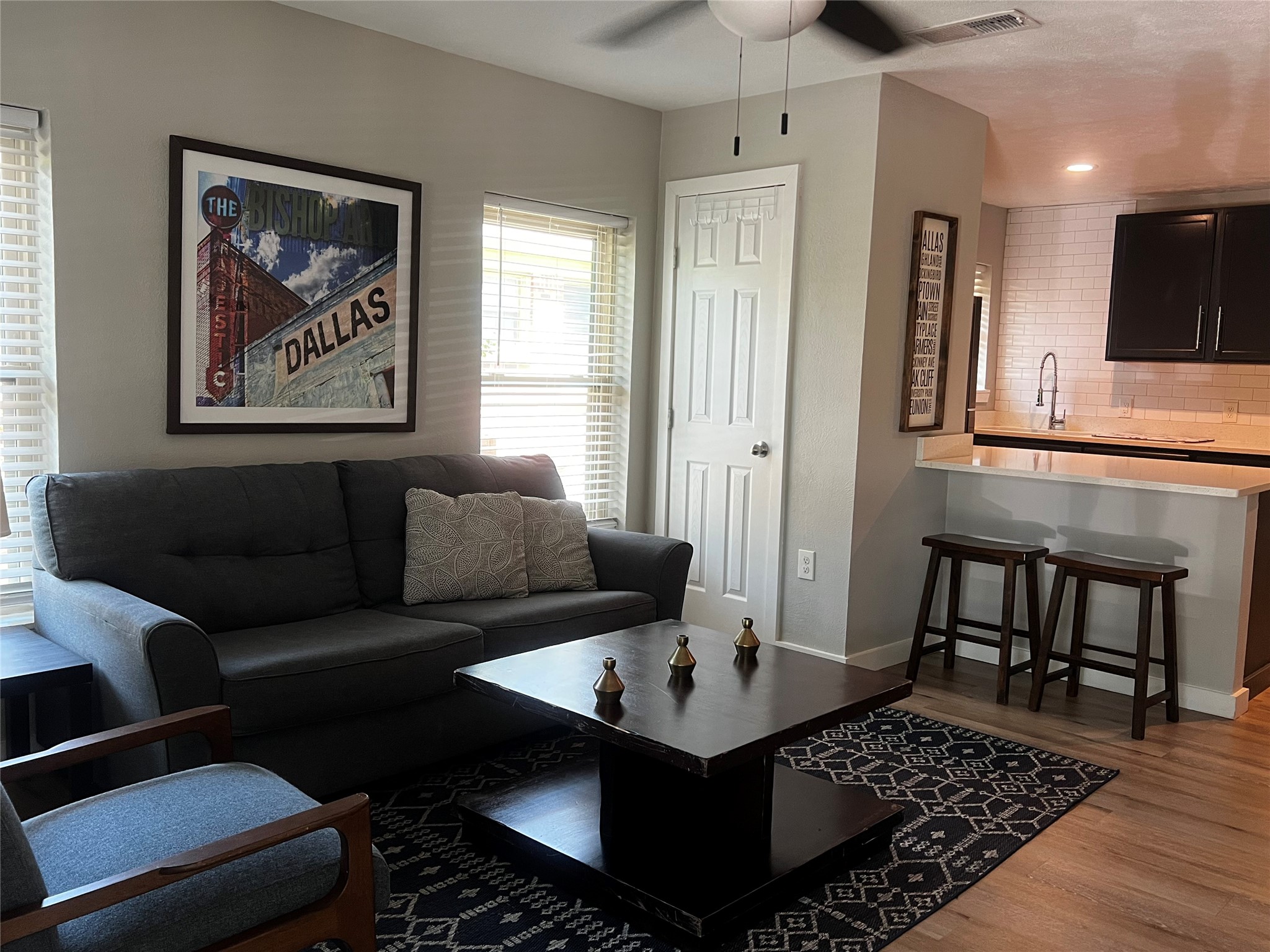 408 N Oak Cliff Boulevard