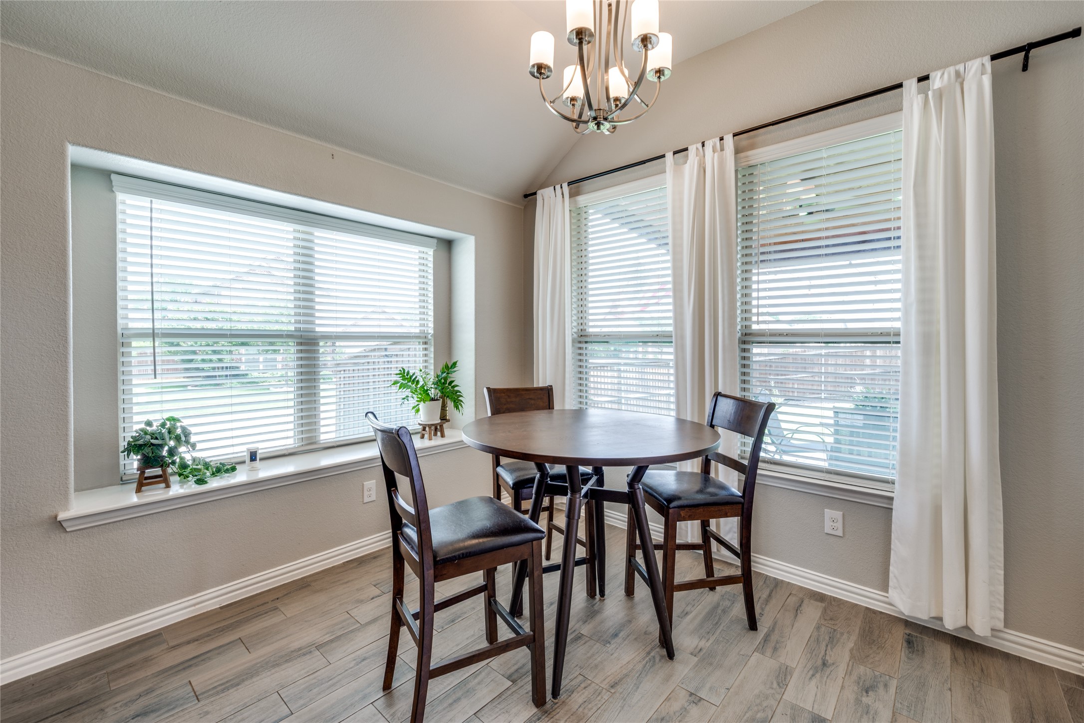 1364 Lake Grove Drive