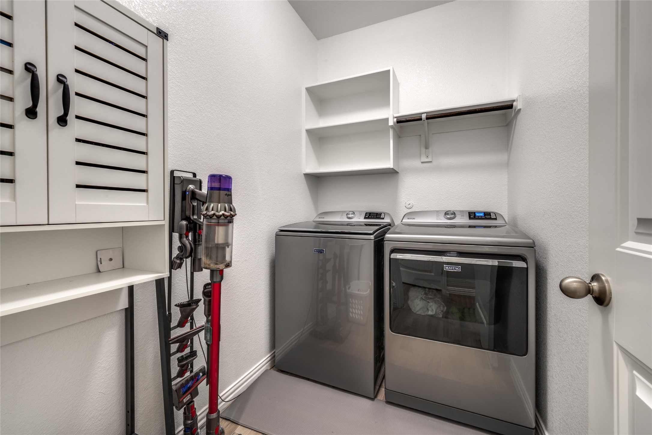 1364 Lake Grove Drive