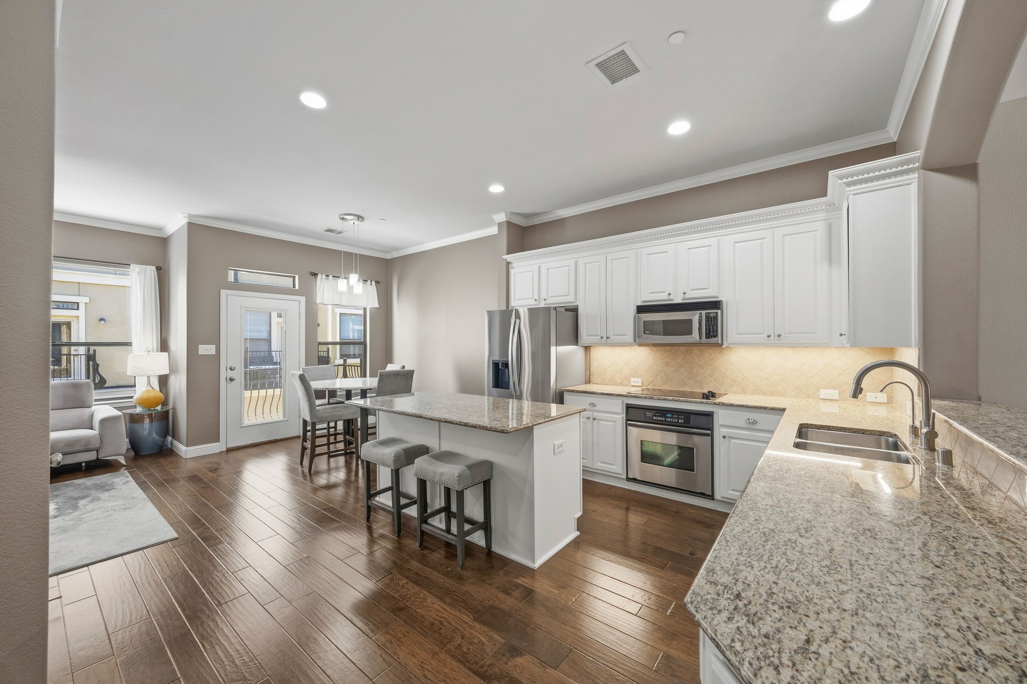 7212 Olivia Lane