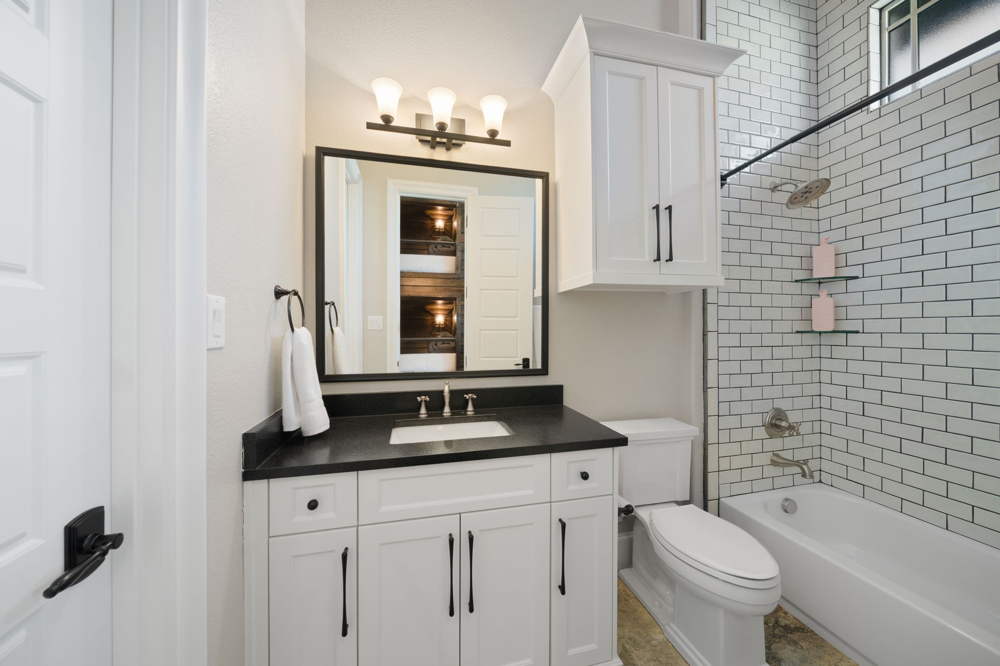 3548 Pinnacle Bay Point