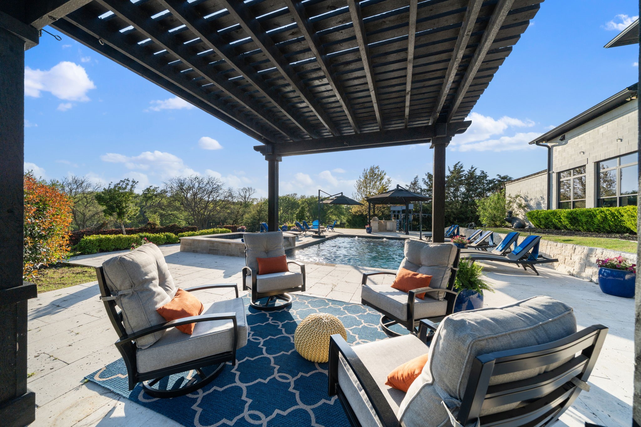 3548 Pinnacle Bay Point