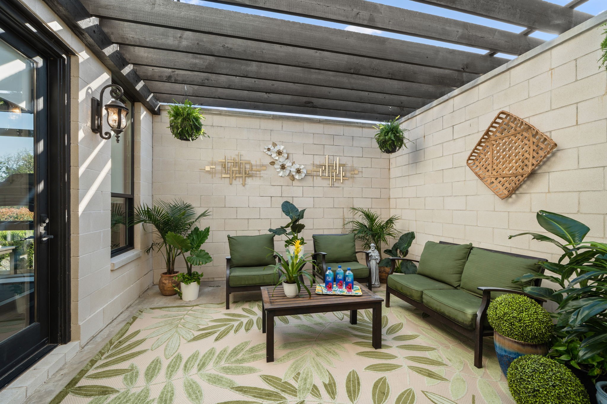 3548 Pinnacle Bay Point