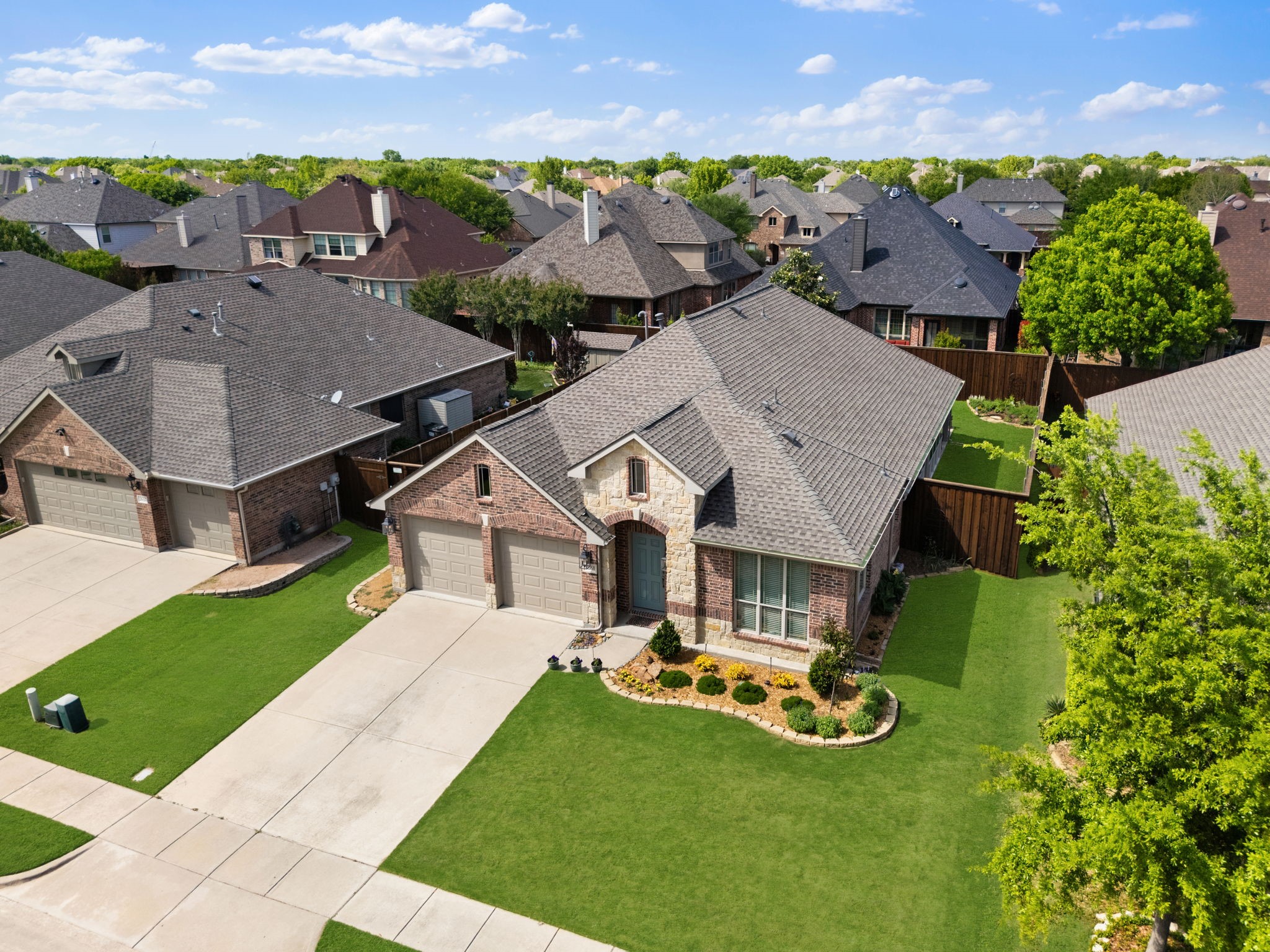 2661 Pine Trail Drive