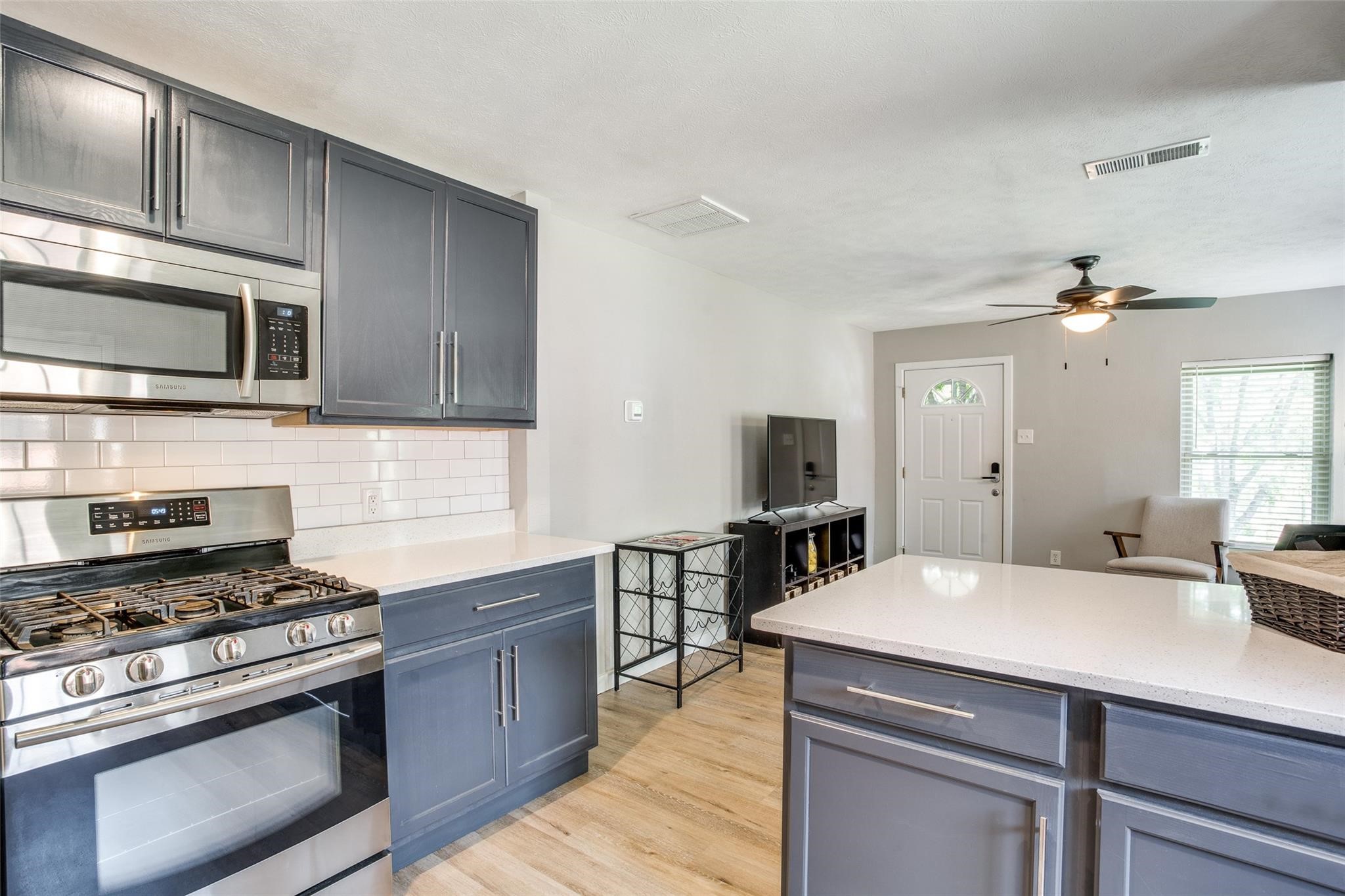 408 N Oak Cliff Boulevard