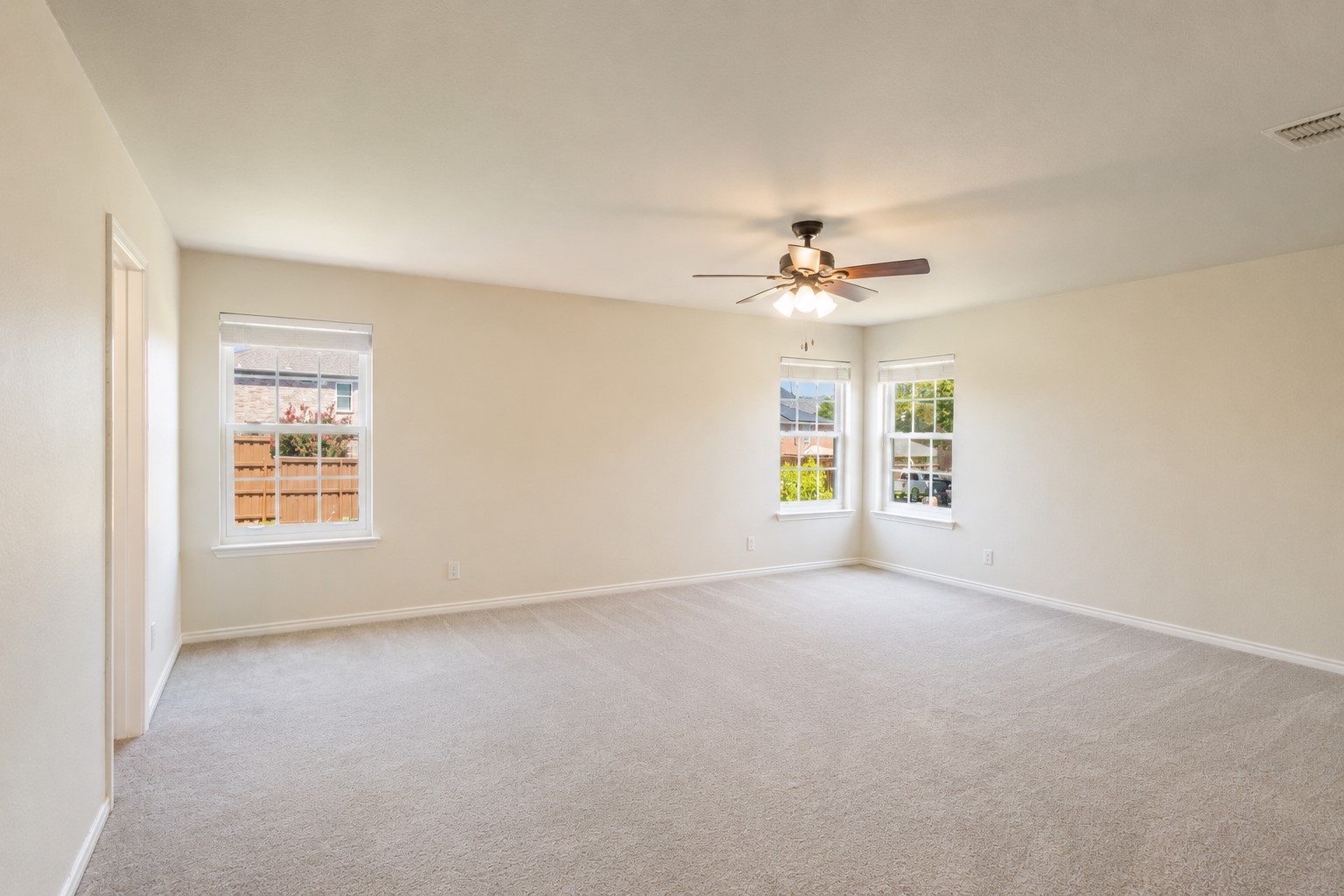 1628 Jewel Lane