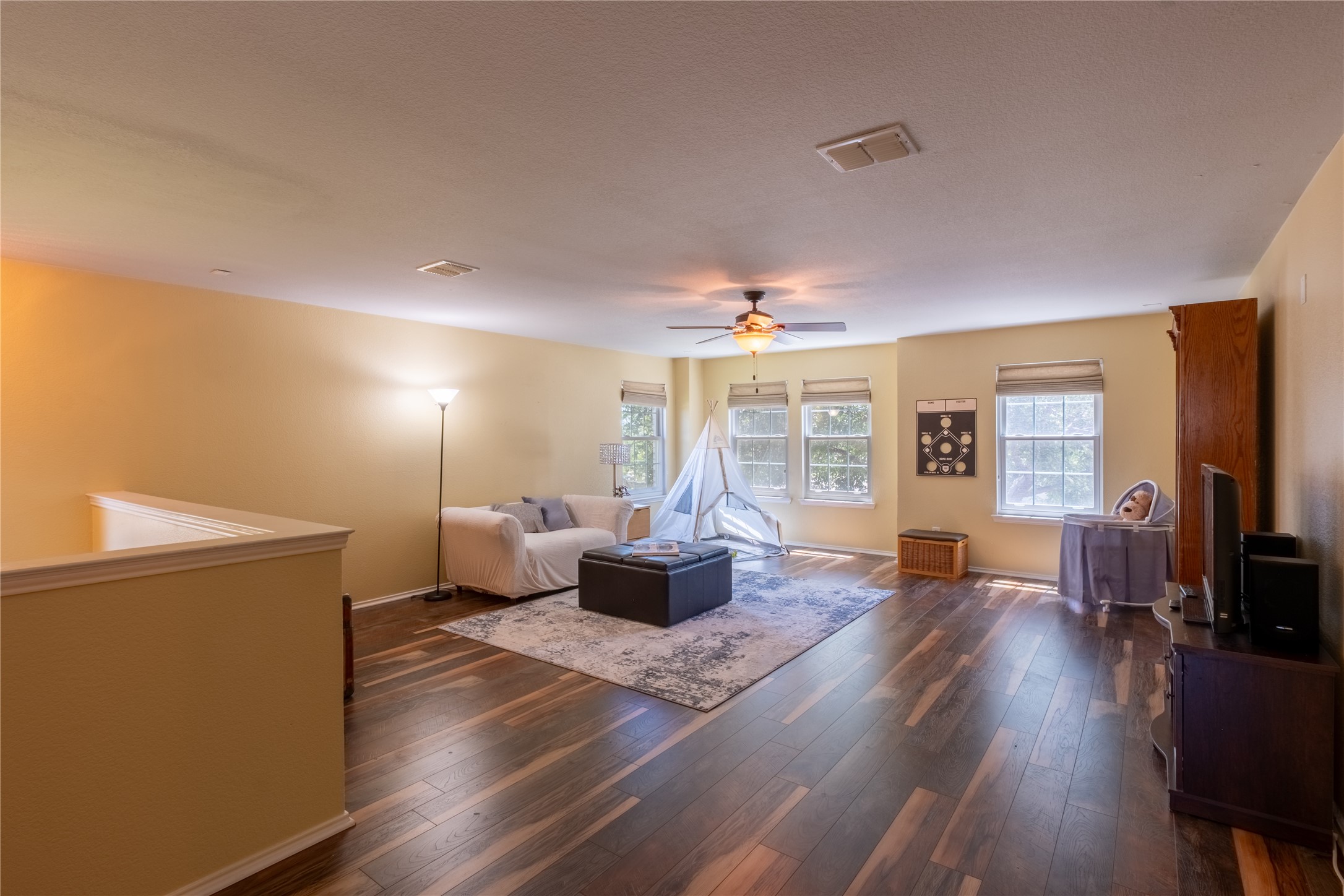 1628 Jewel Lane