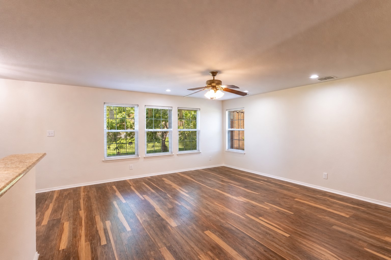 1628 Jewel Lane