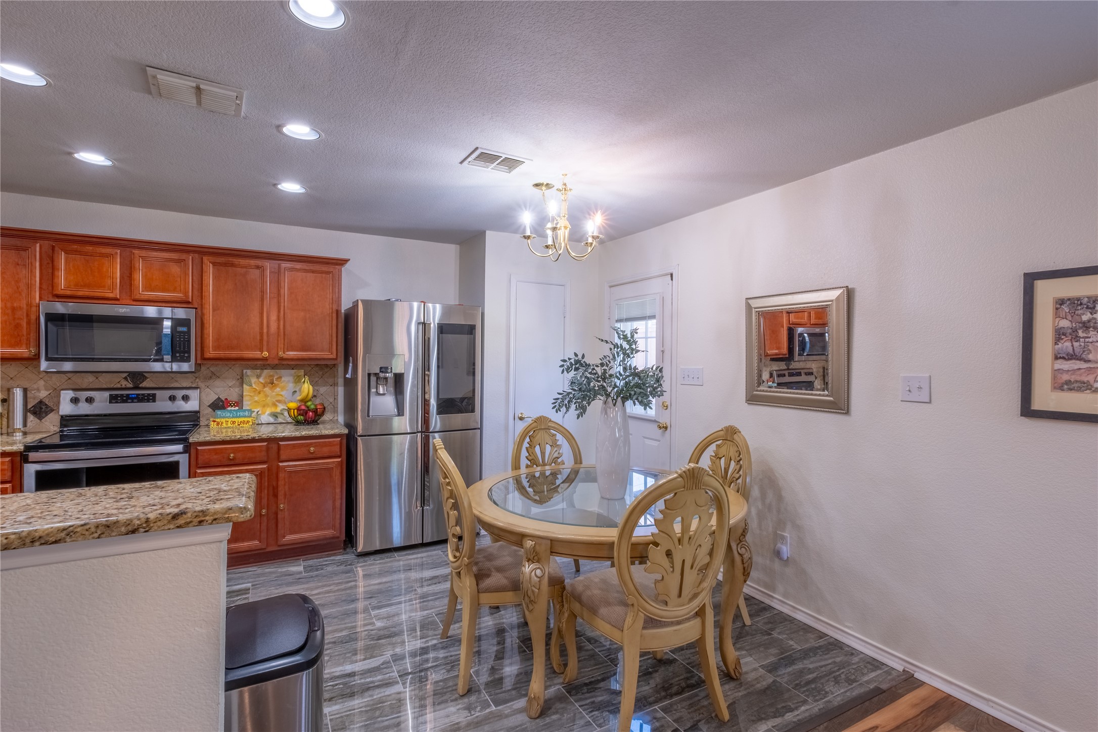 1628 Jewel Lane