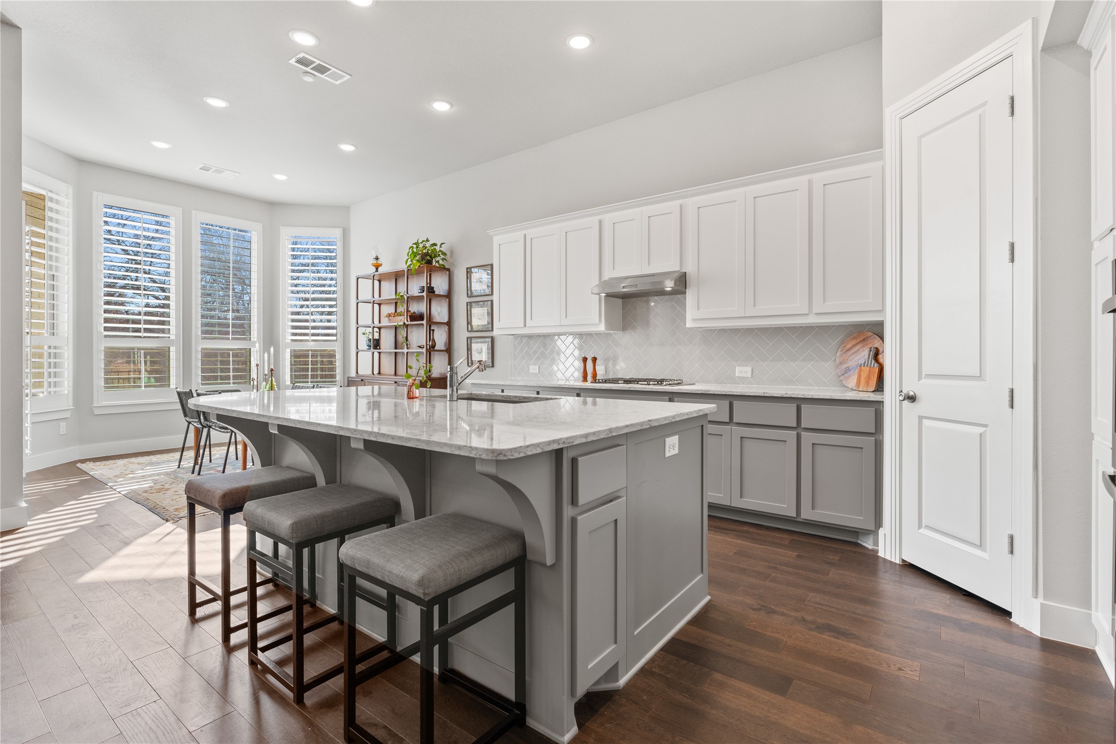 2813 Black Walnut Street