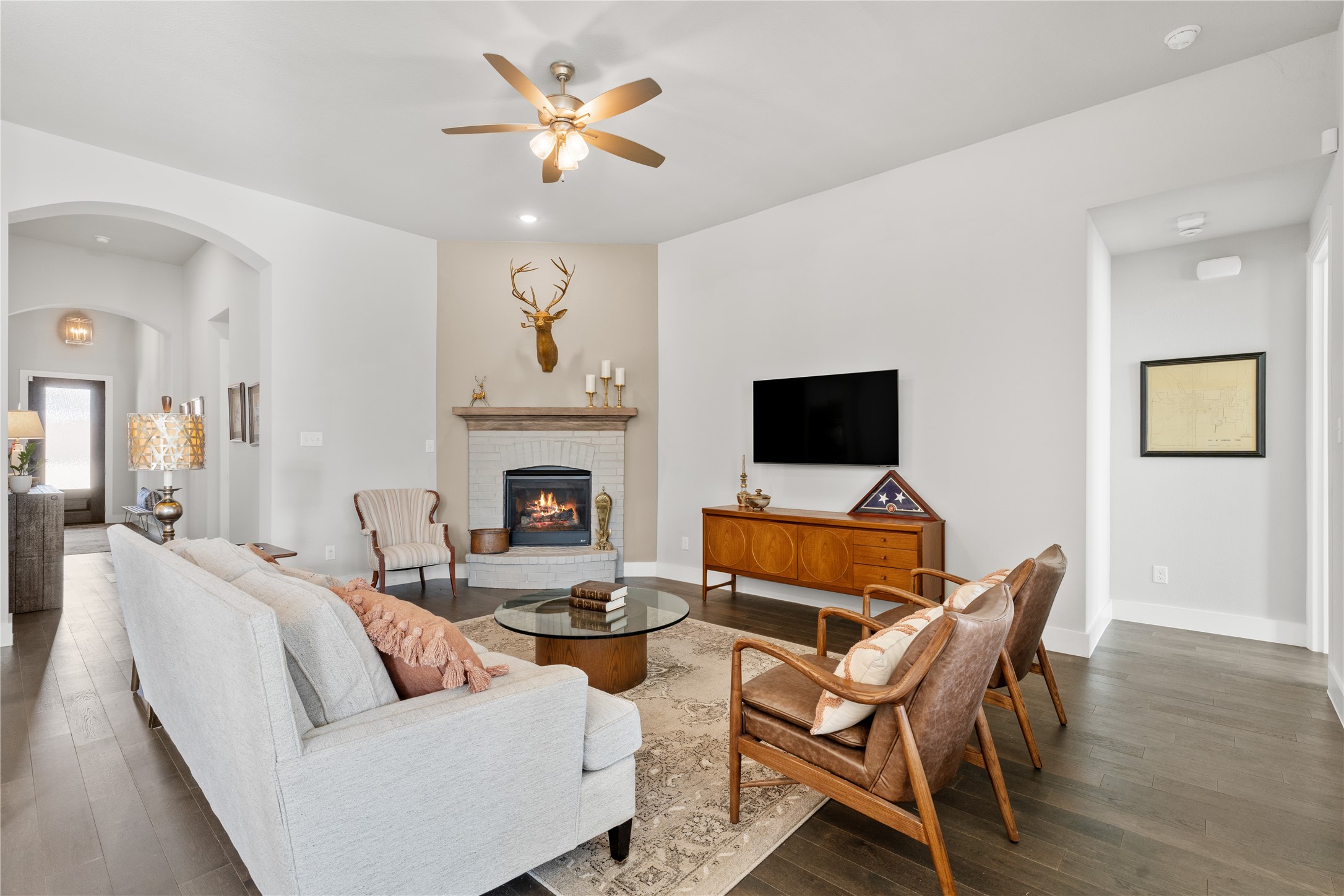 2813 Black Walnut Street