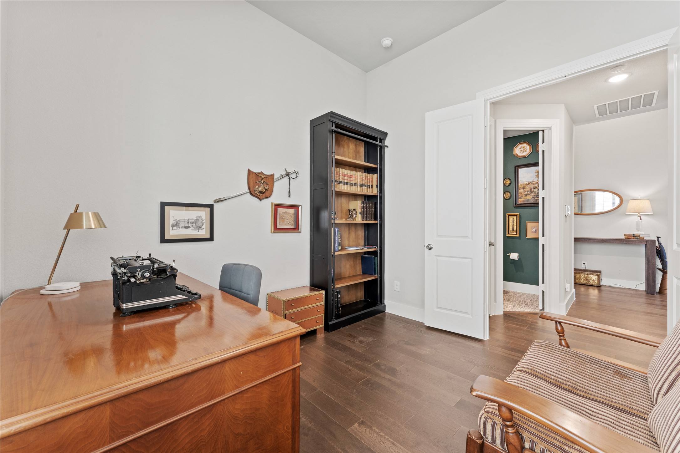 2813 Black Walnut Street