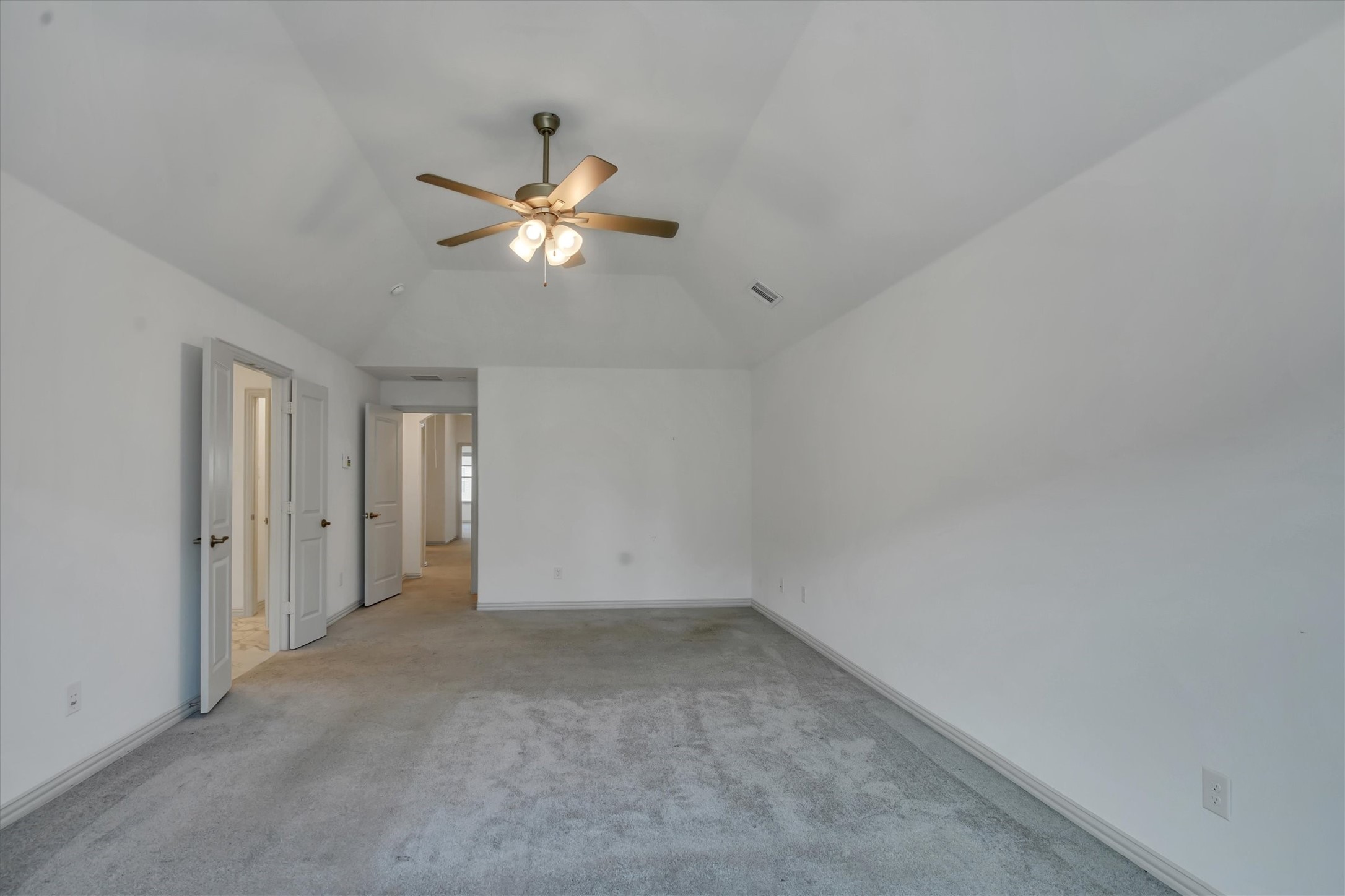 1900 Melinda Ln.