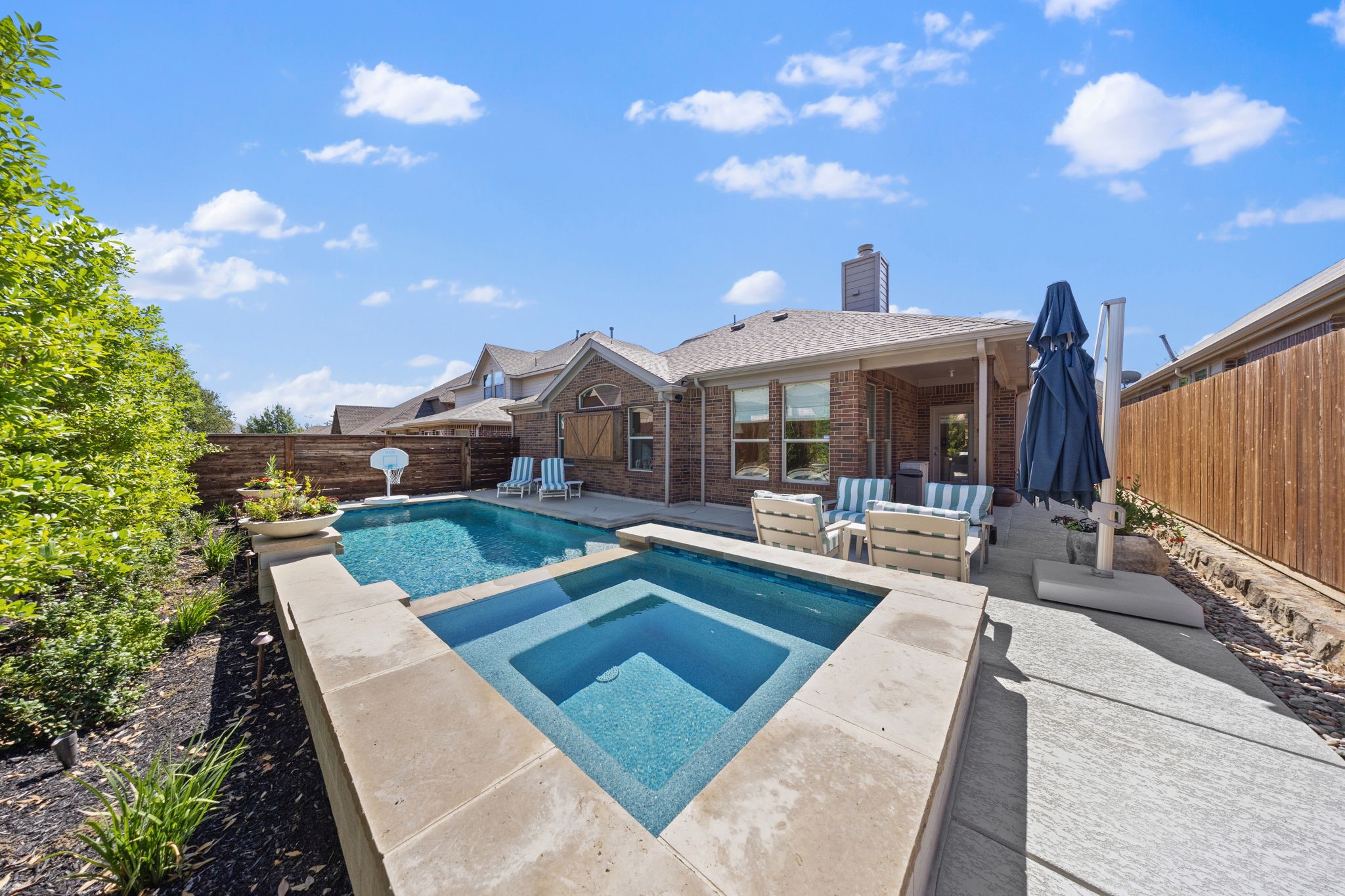3633 Saratoga Downs Way