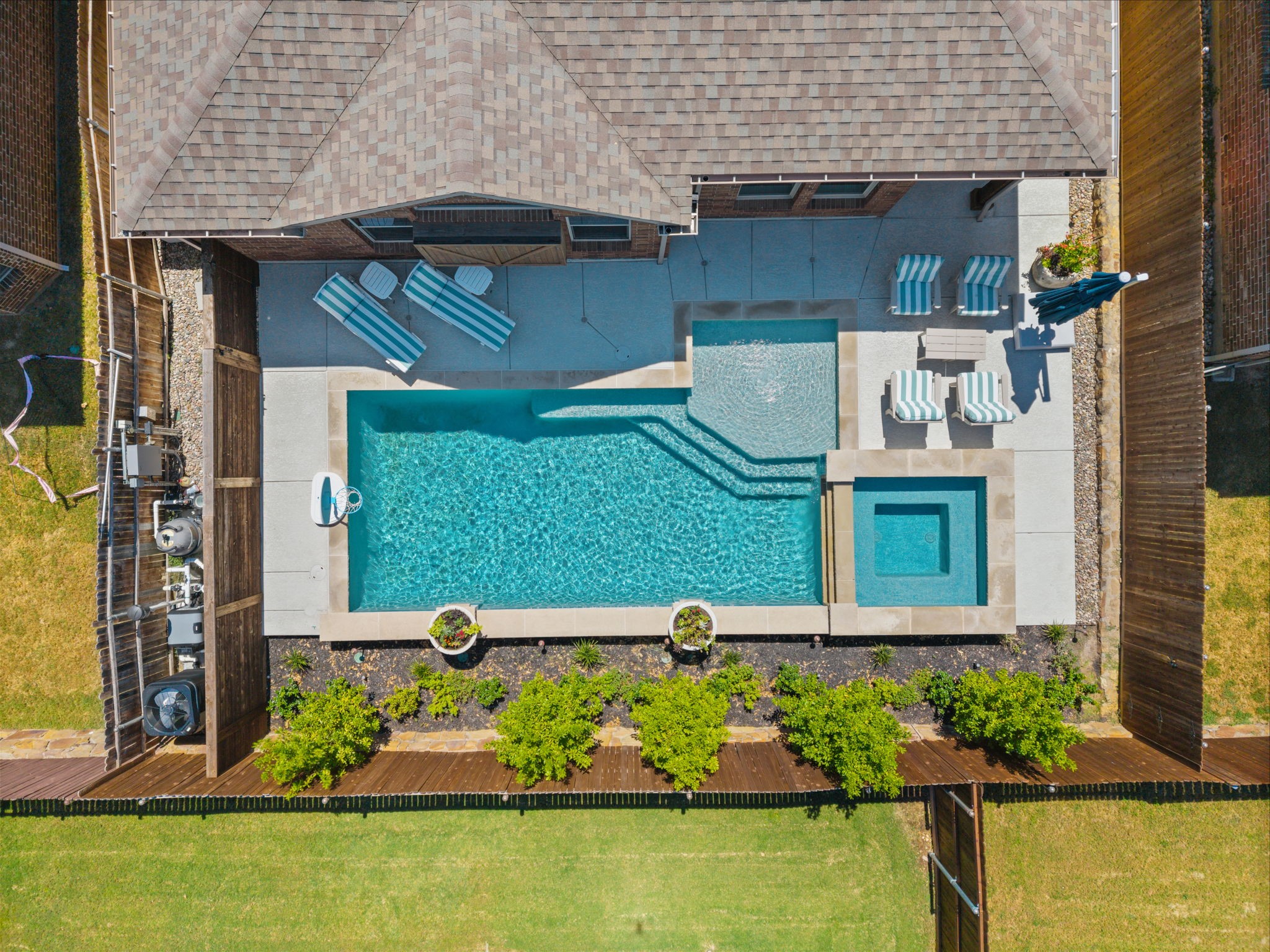 3633 Saratoga Downs Way