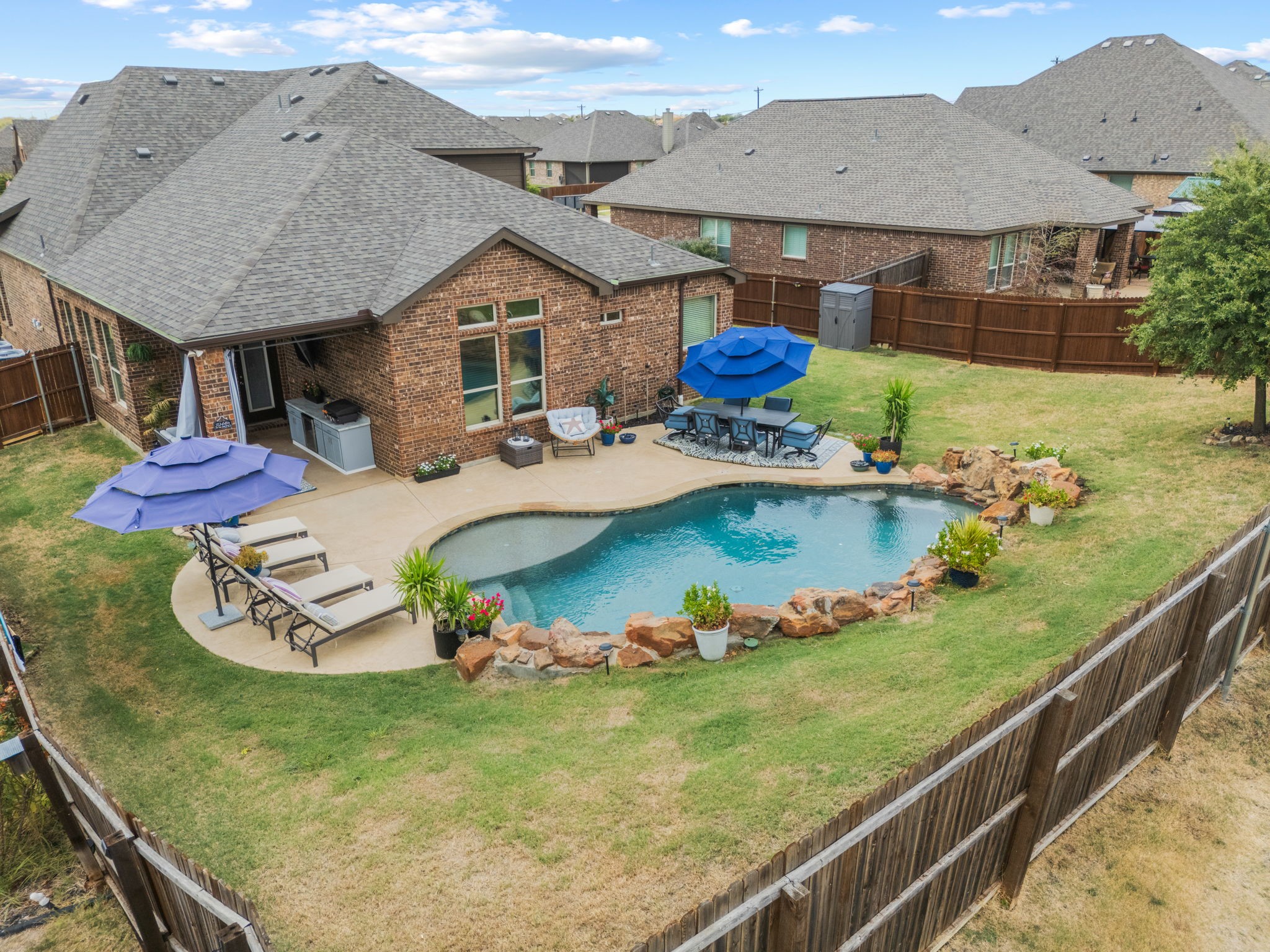 639 Woodridge Drive