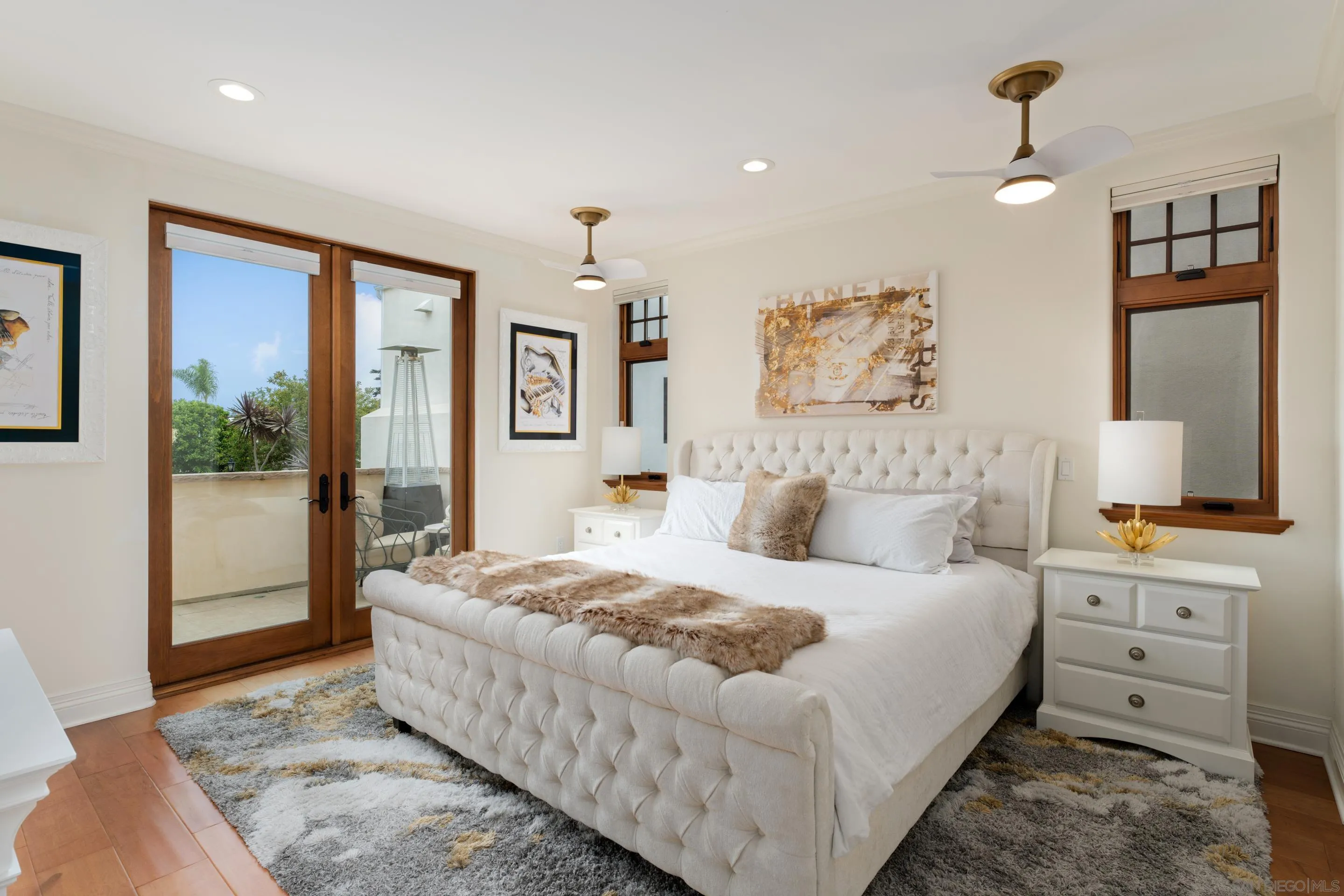 1045 Van Nuys St.
