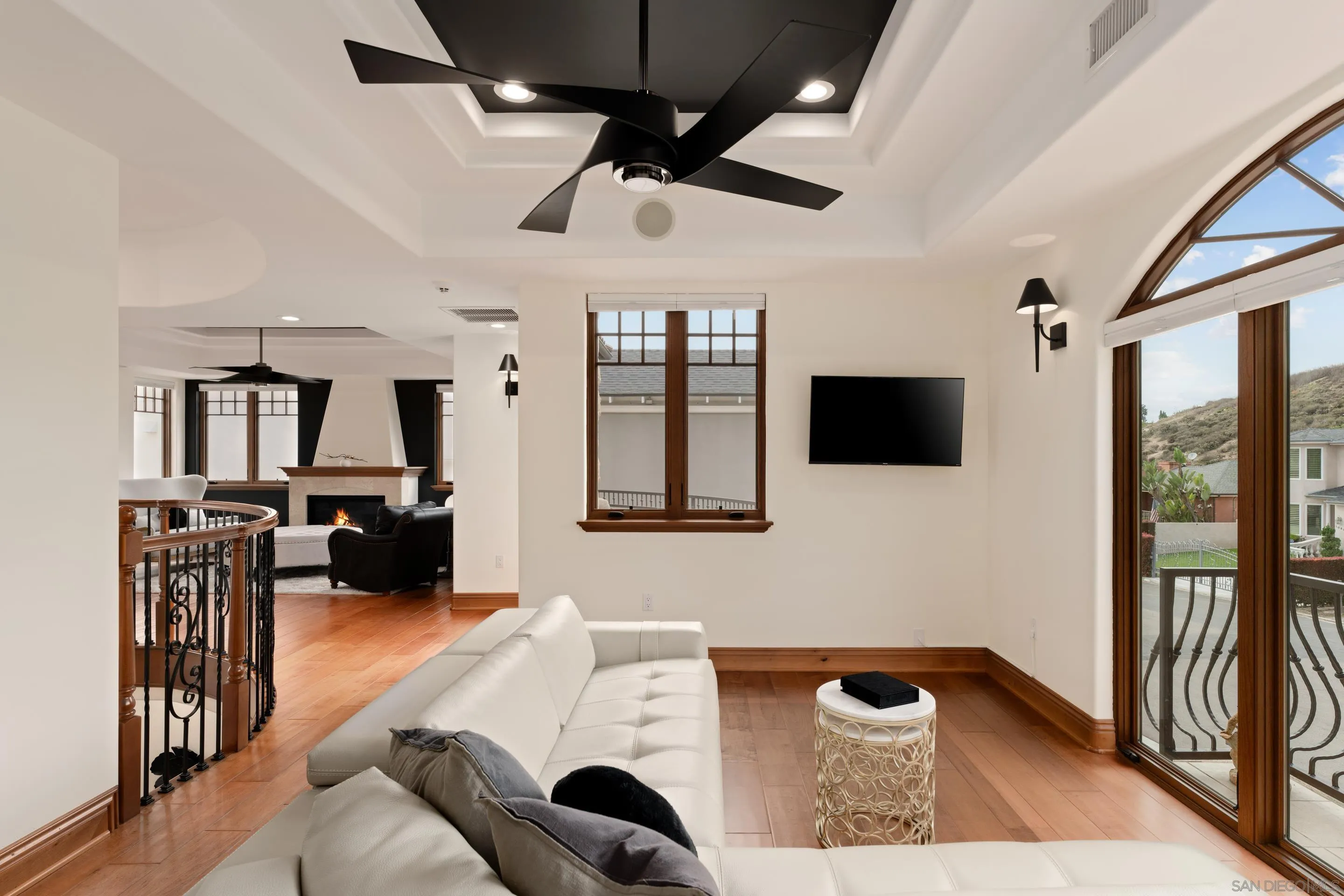 1045 Van Nuys St.