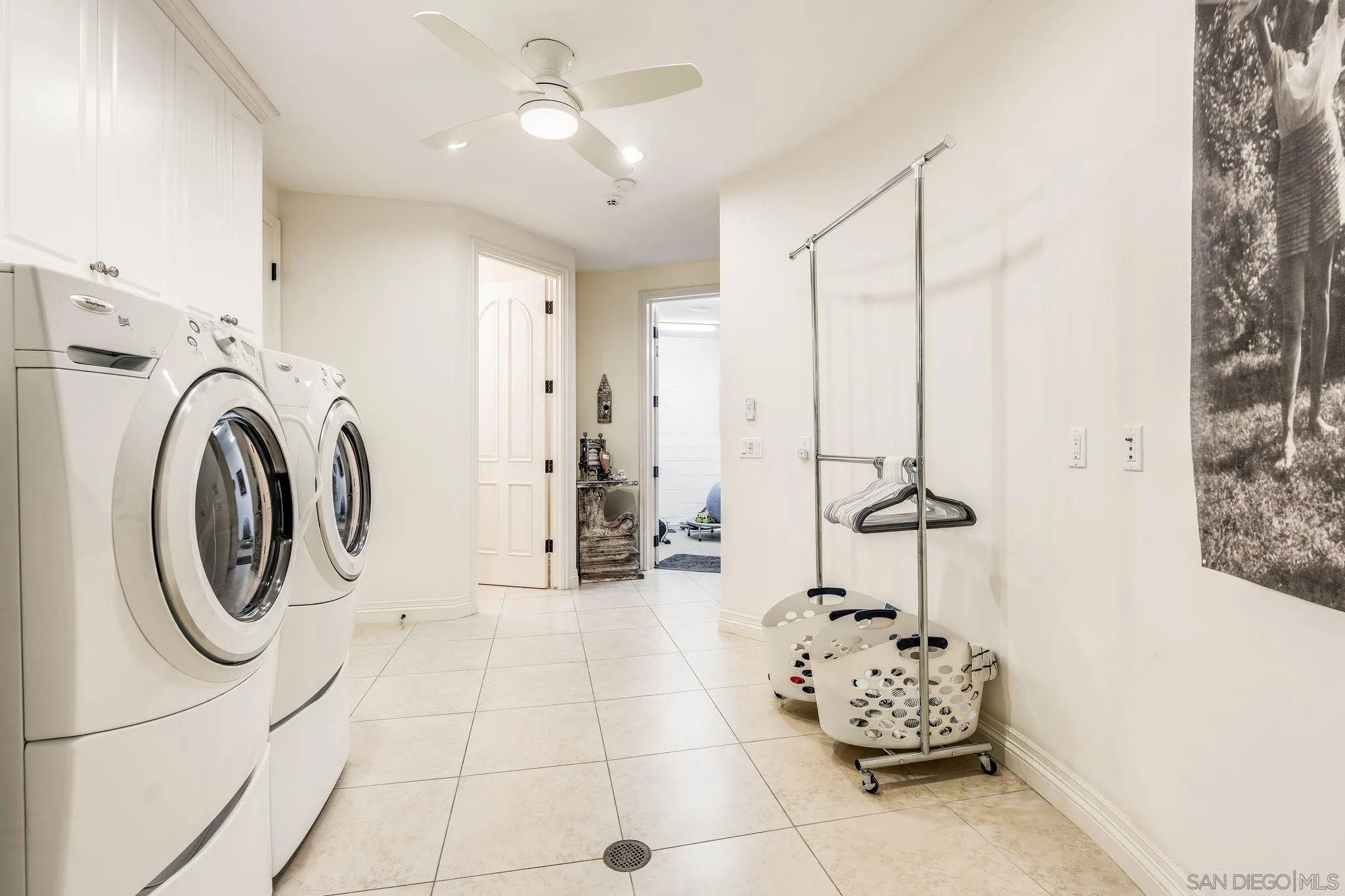 1045 Van Nuys St.