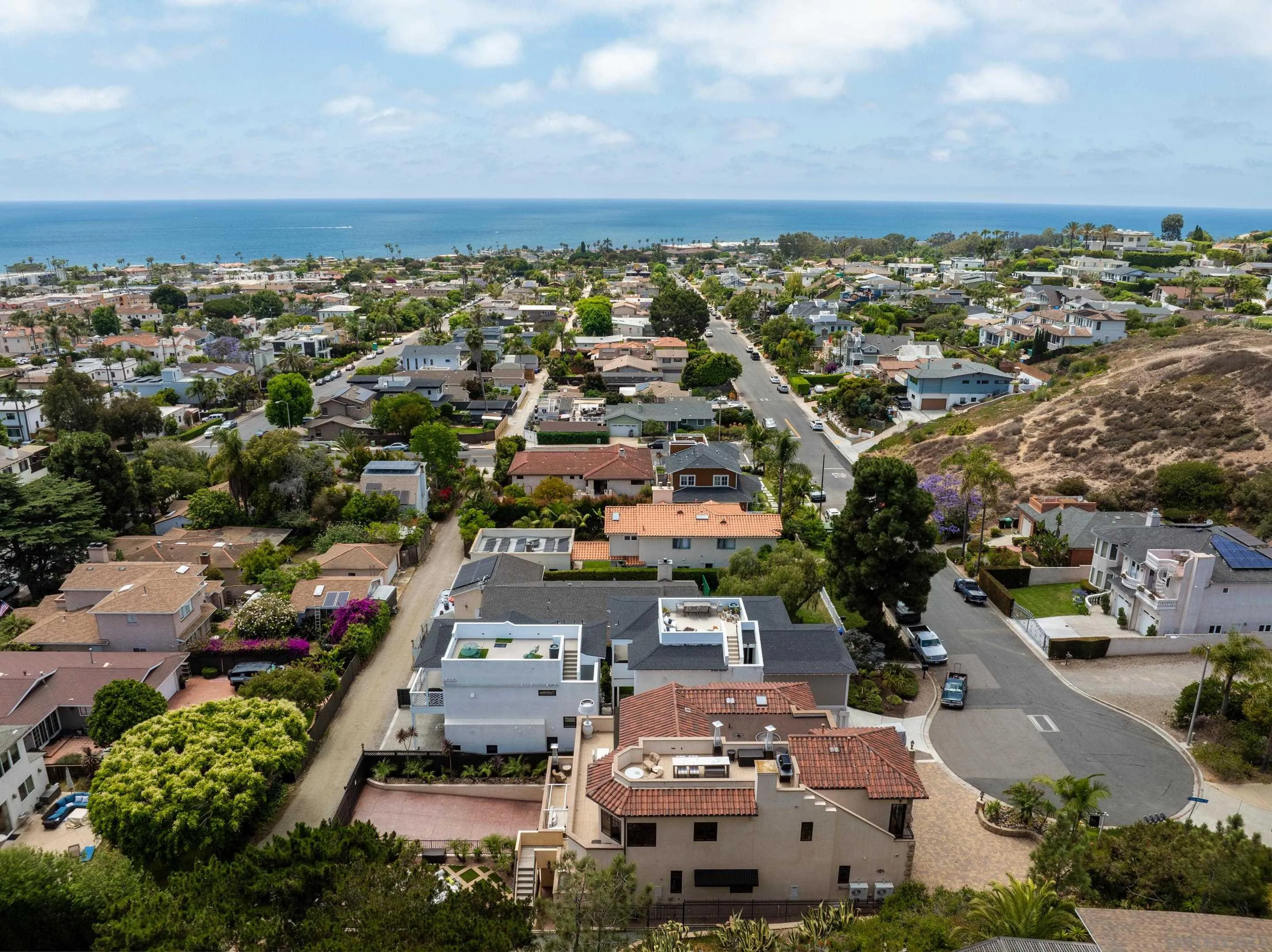 1045 Van Nuys St.