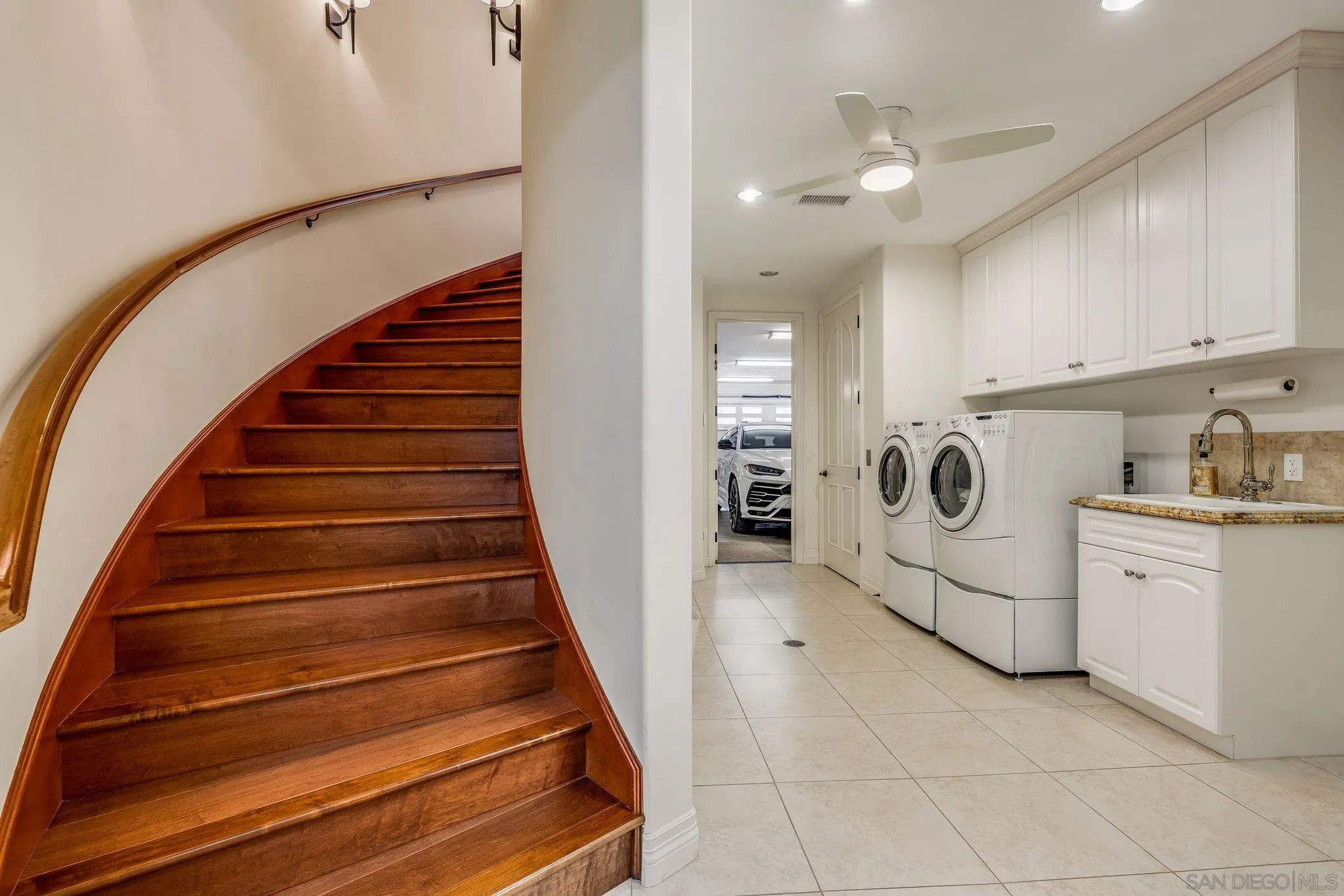 1045 Van Nuys St.