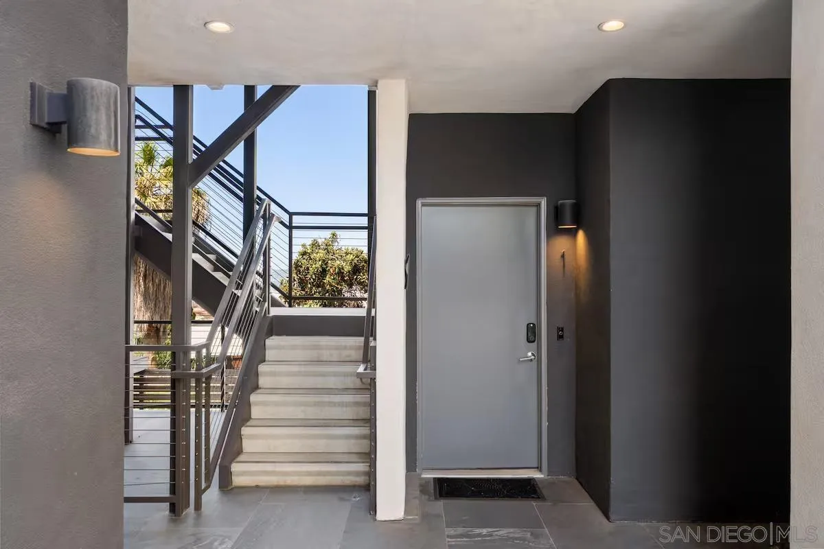 2124 Front Street Unit 01