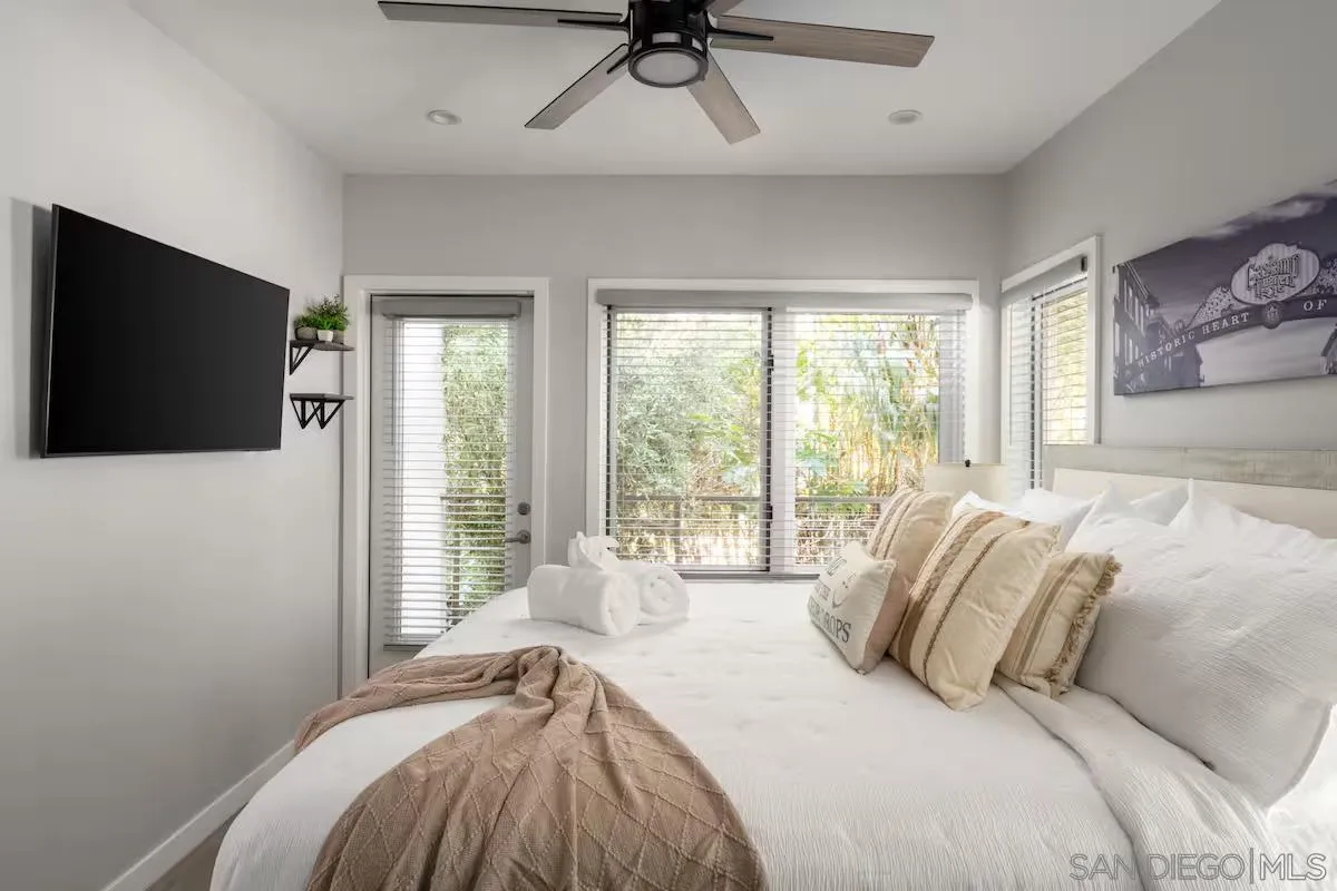 2124 Front Street Unit 01
