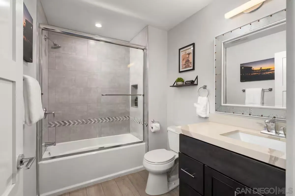 2124 Front Street Unit 01