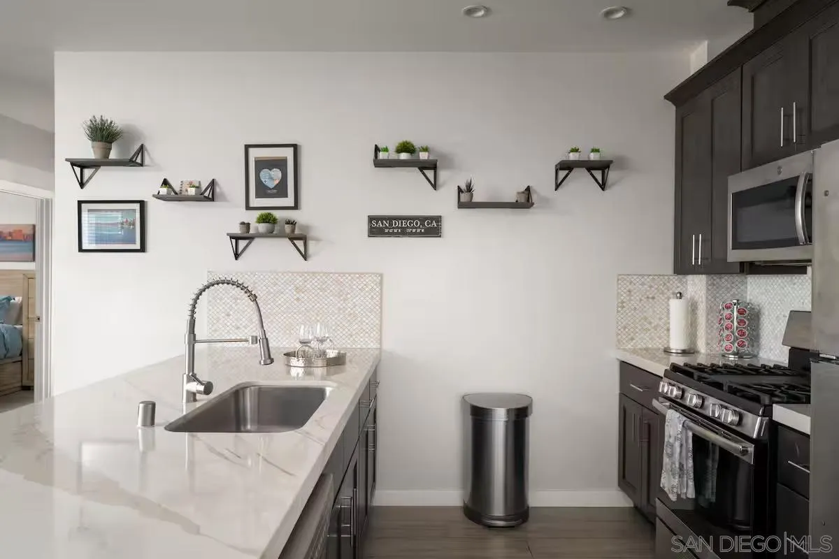 2124 Front Street Unit 01