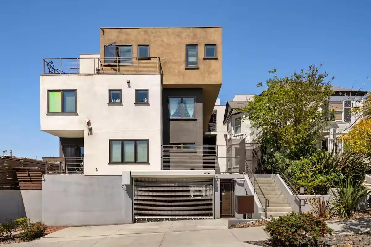 2124 Front Street Unit 01