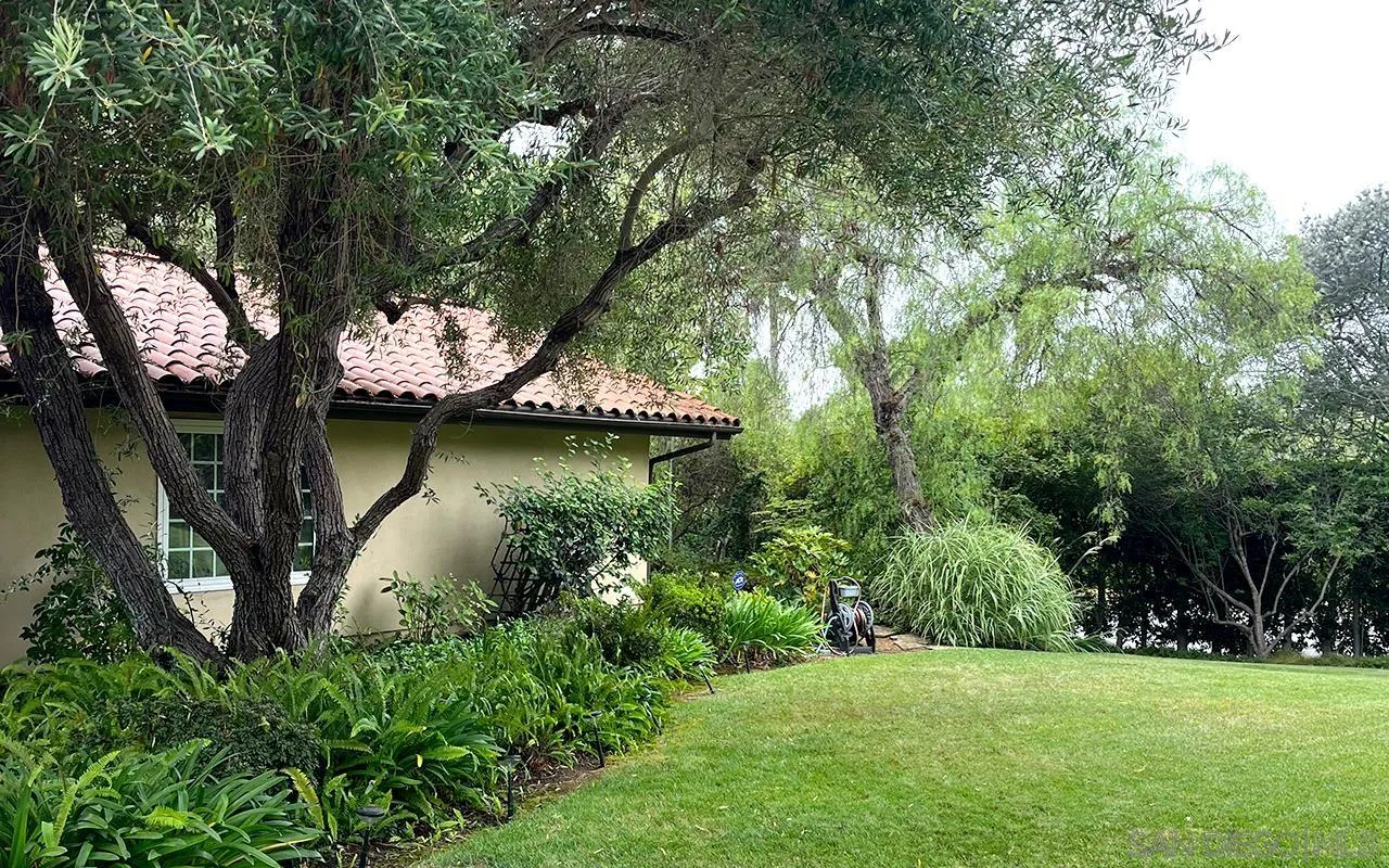 17380 Via Cuatro Caminos