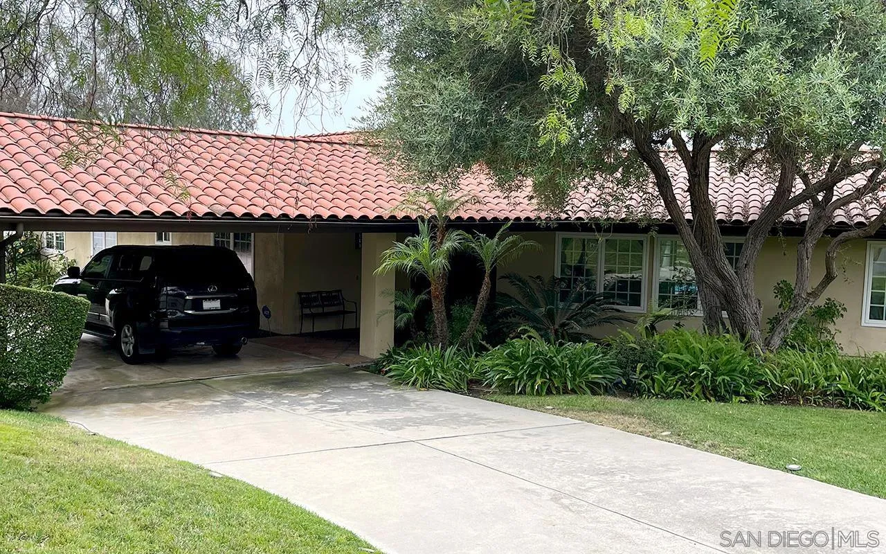 17380 Via Cuatro Caminos