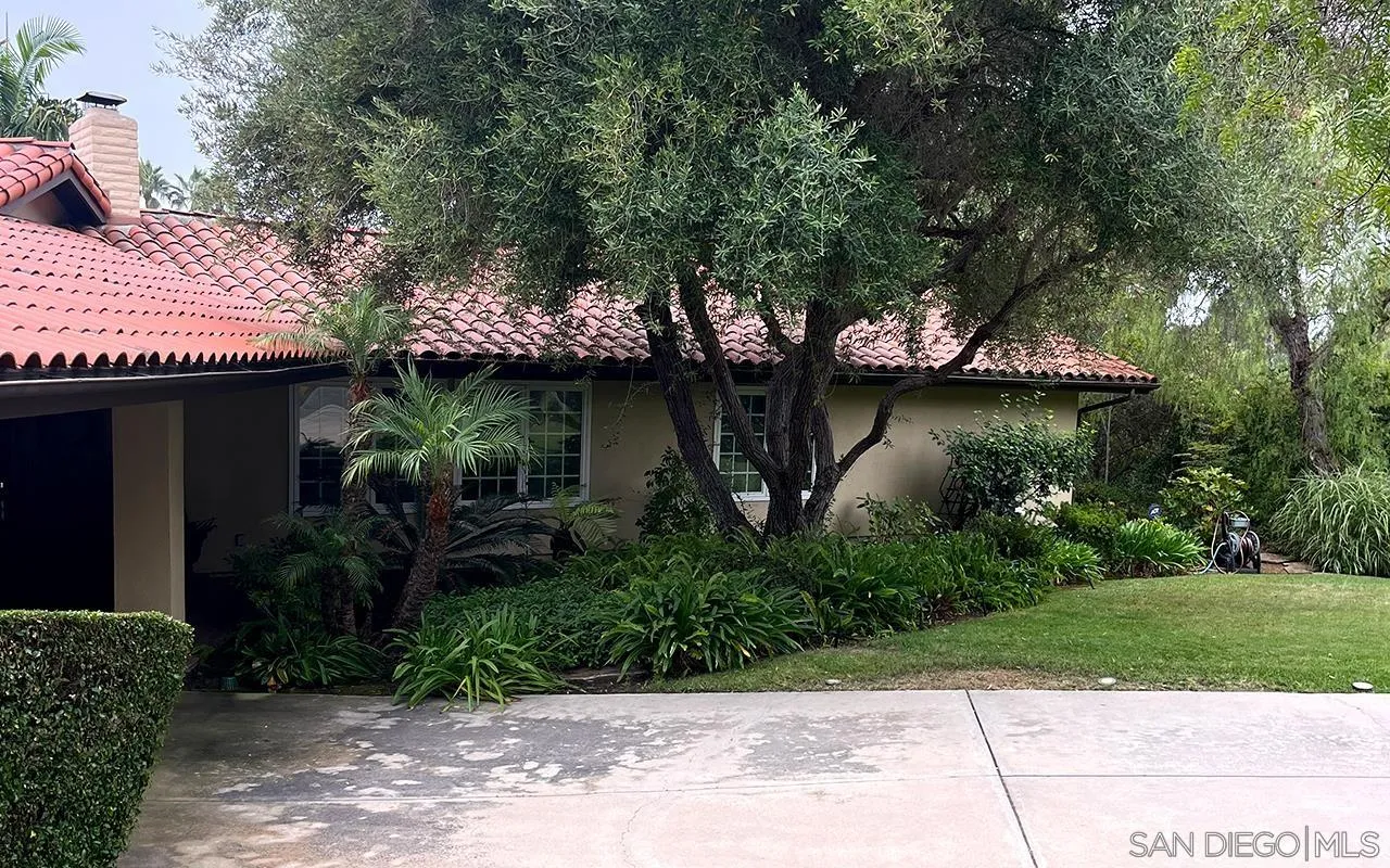 17380 Via Cuatro Caminos