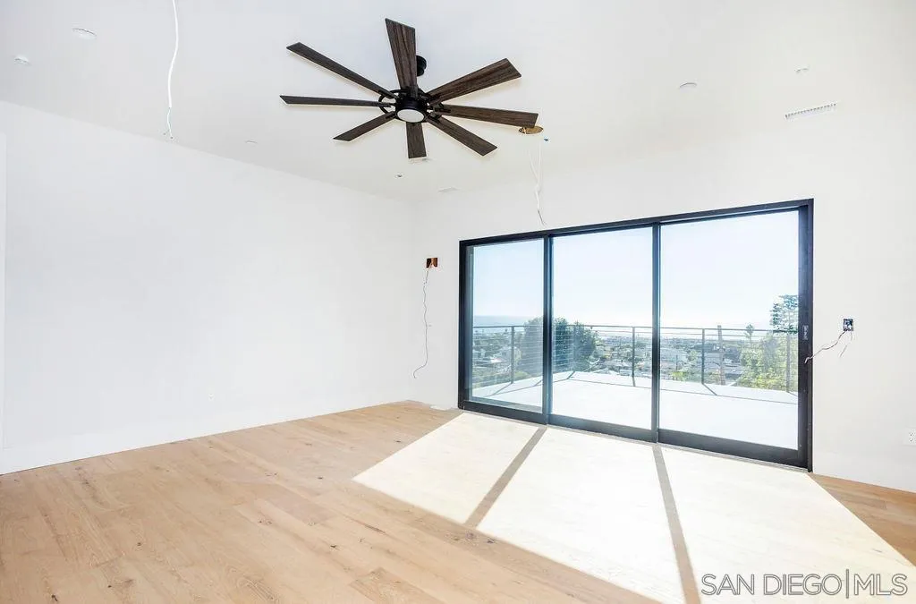 5762 Bellevue Avenue