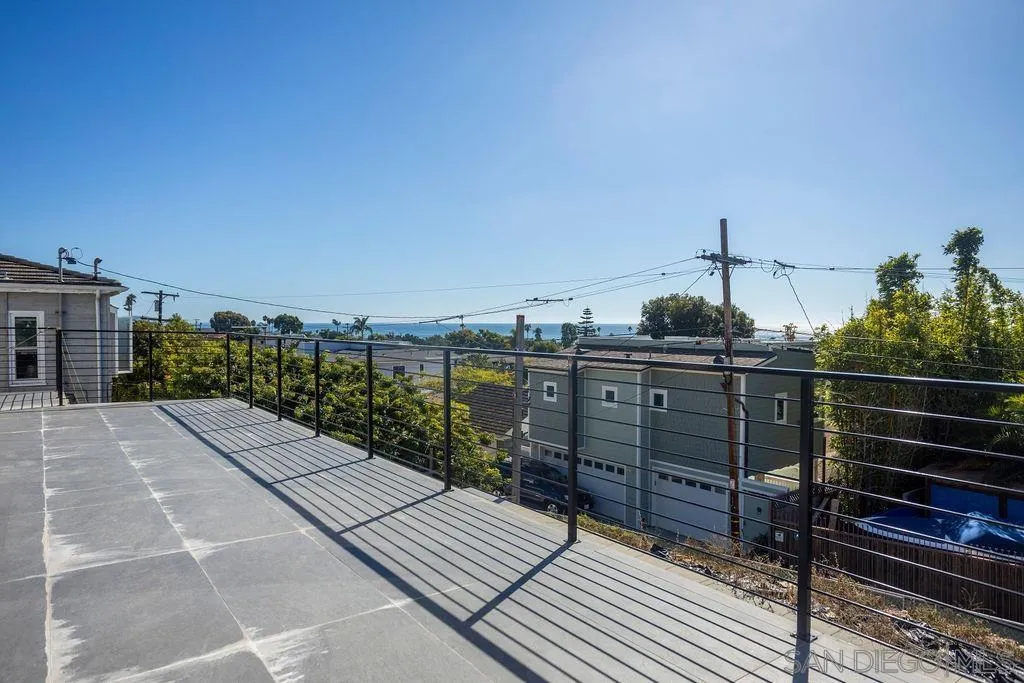 5762 Bellevue Avenue