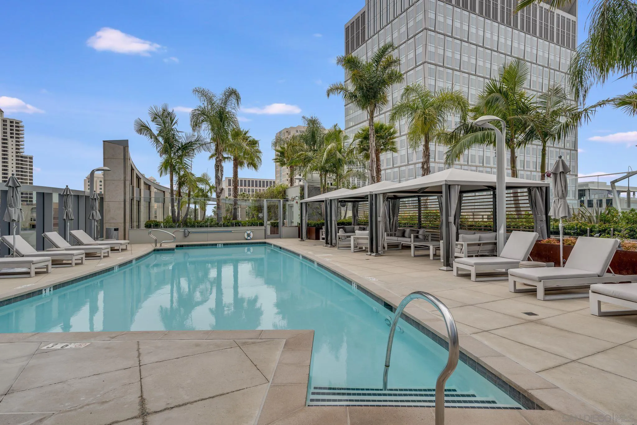 888 W E Street Unit 1106