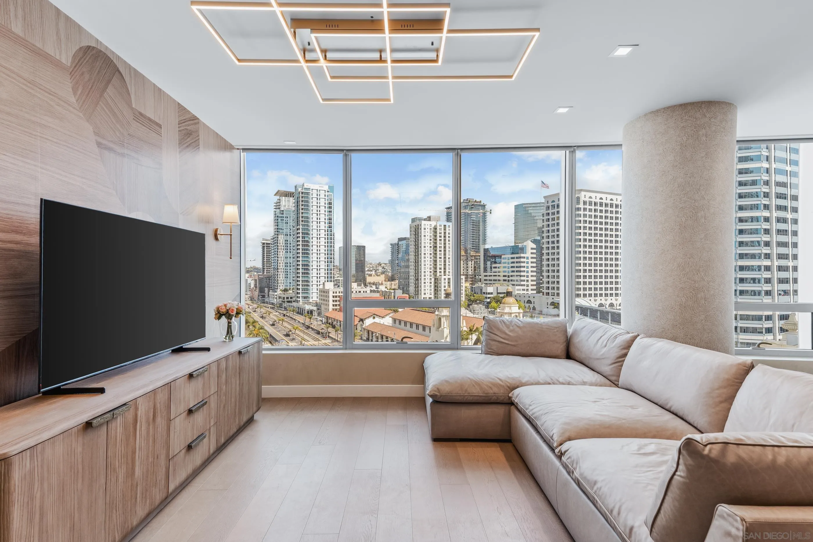 888 W E Street Unit 1106