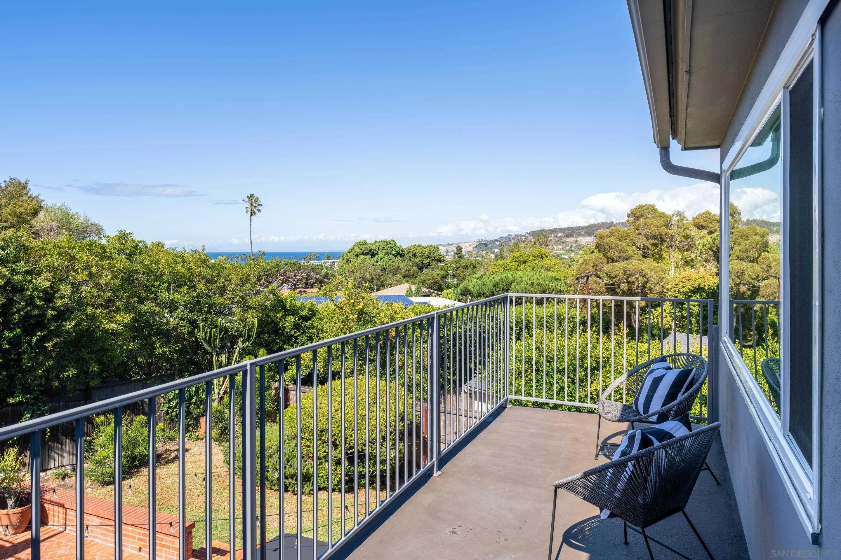 7850 Roseland Dr, La Jolla
