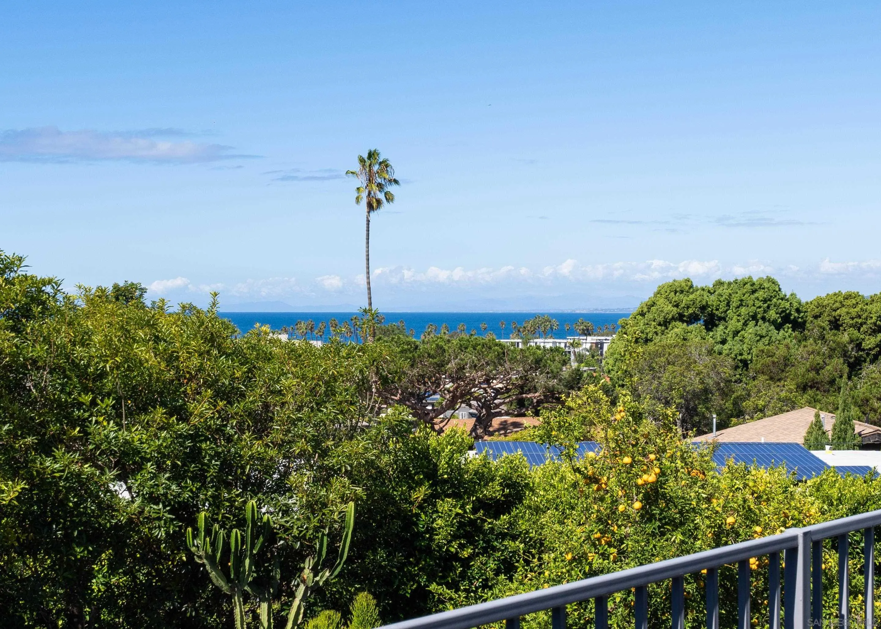 7850 Roseland Dr, La Jolla