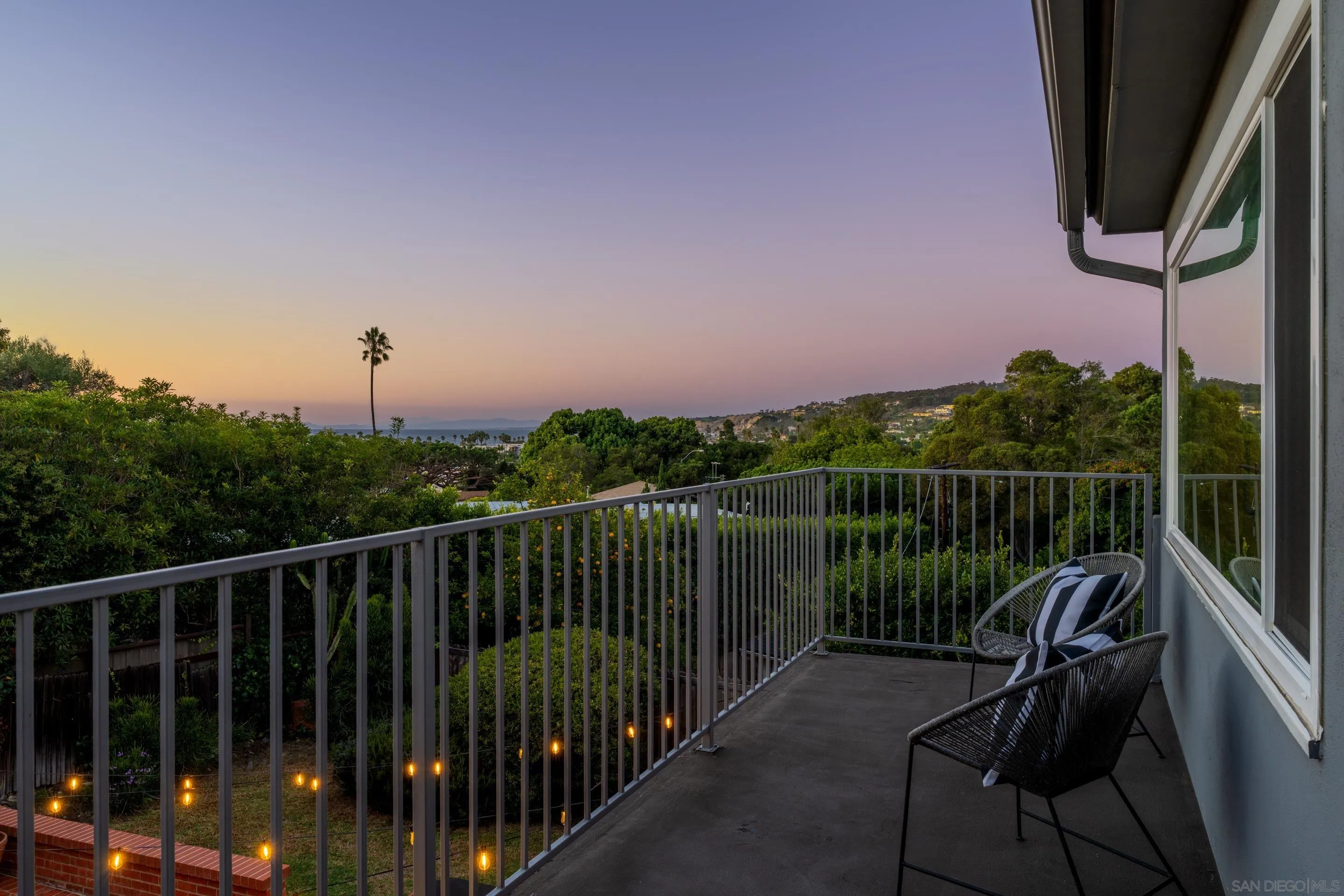 7850 Roseland Dr, La Jolla