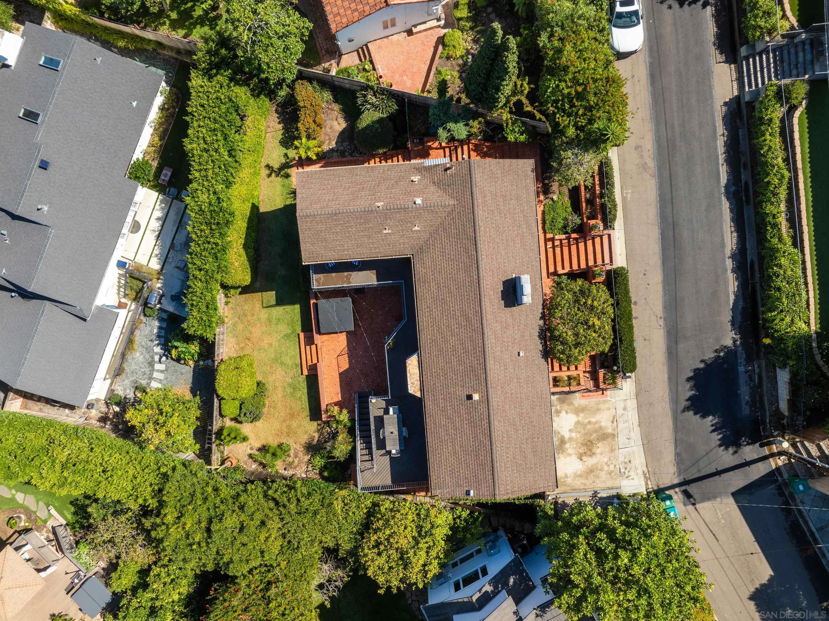 7850 Roseland Dr, La Jolla
