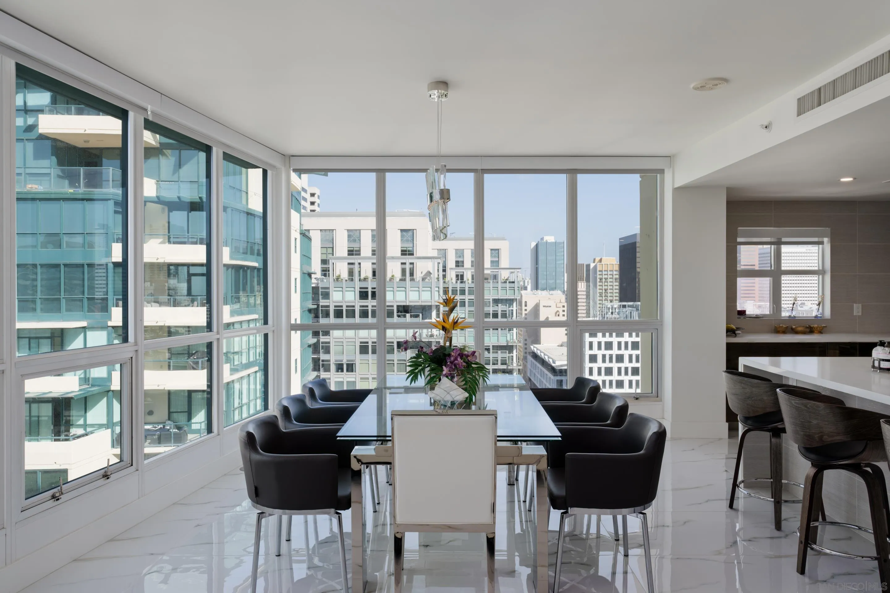 510 1st Ave Unit 2204